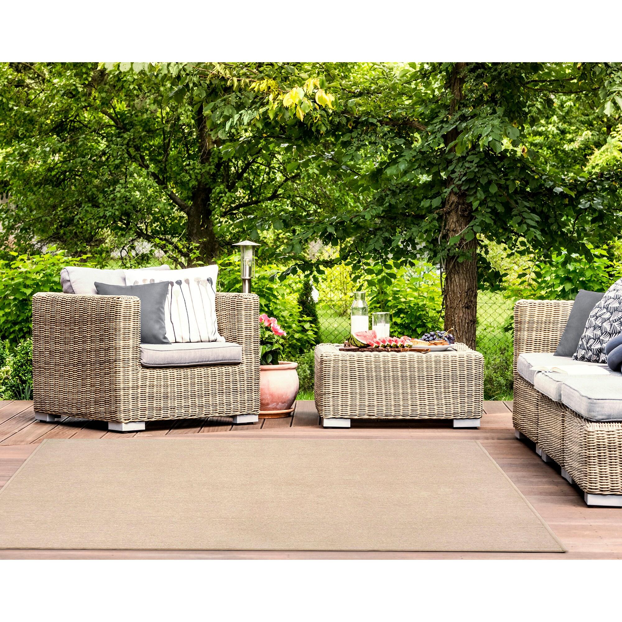 Liora Manne Calais Solid Indoor/Outdoor Rug Sand 3'6" x 5'6"