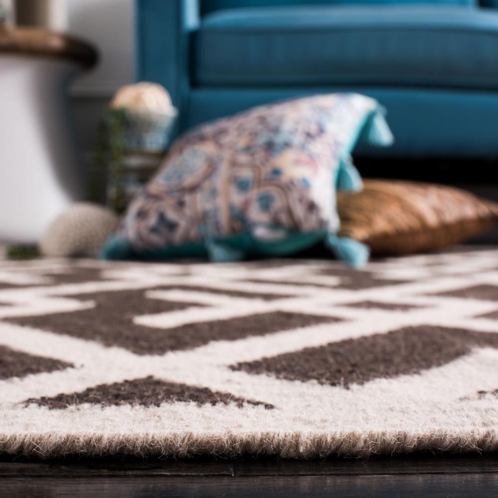 SAFAVIEH Dhurries Brianna Geometric Area Rug, Brown/Ivory, 8' x 8' Square