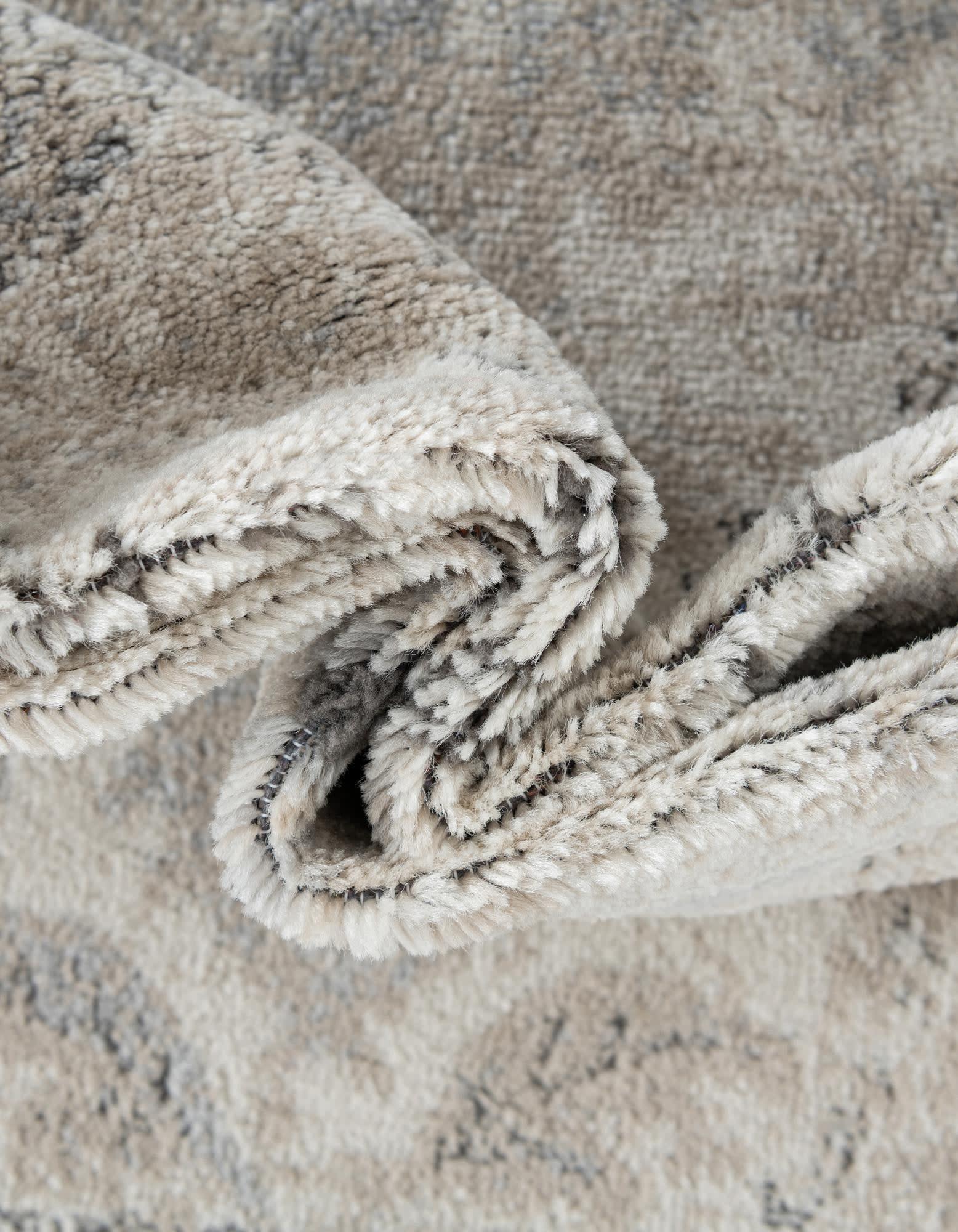 Unique Loom Portland Collection Area Rug - Central (5' 3" Octagon Ivory/Gray)