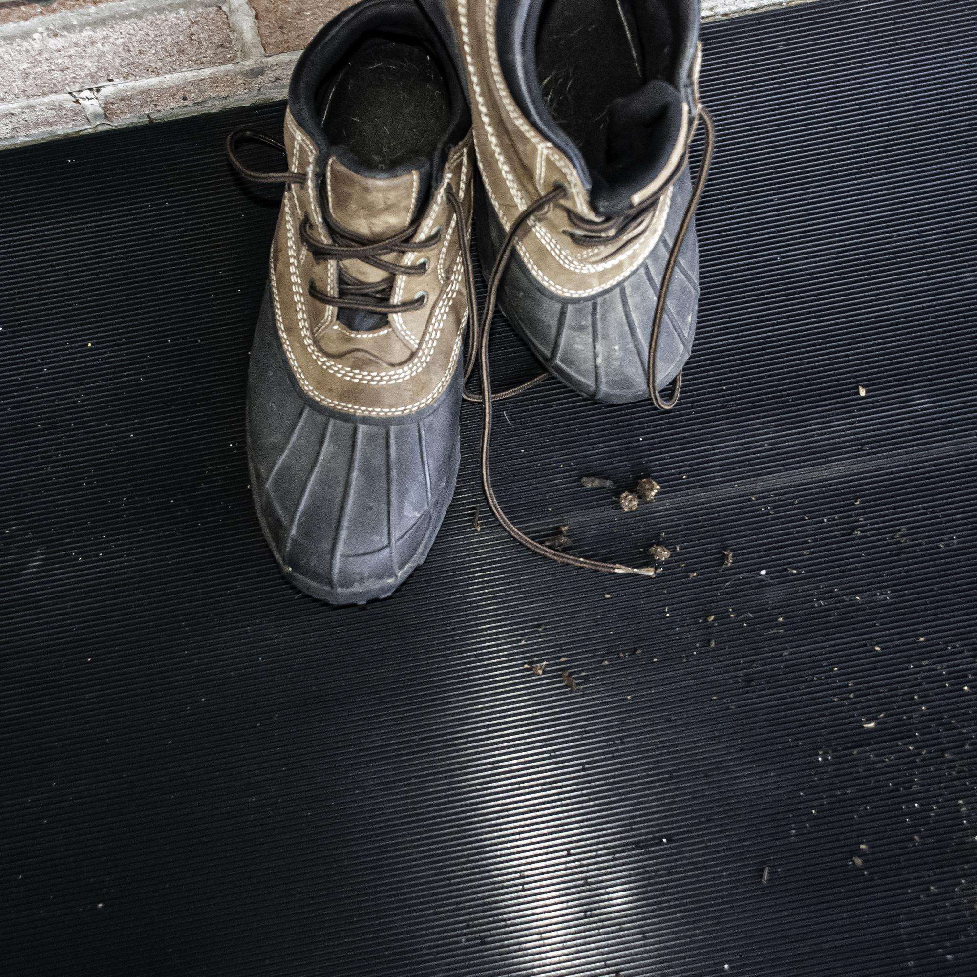 Black 36 in. x 10 ft. Vinyl V-Groove Commercial Grade Matting