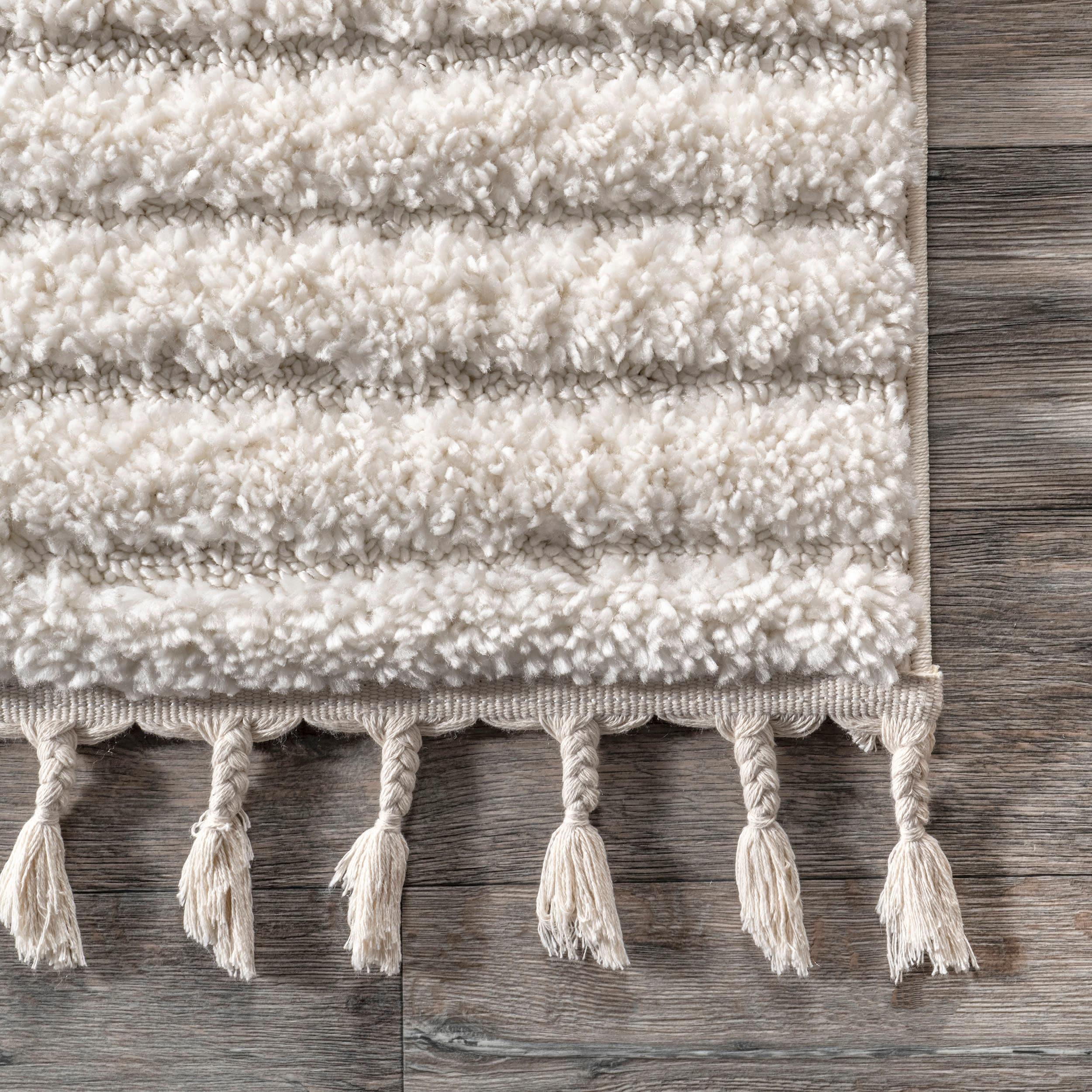 Nuloom Risette Solid 4x6 Shag Indoor Area Rug for Living Room Bedroom Dining Room Nursery Kitchen, Ivory