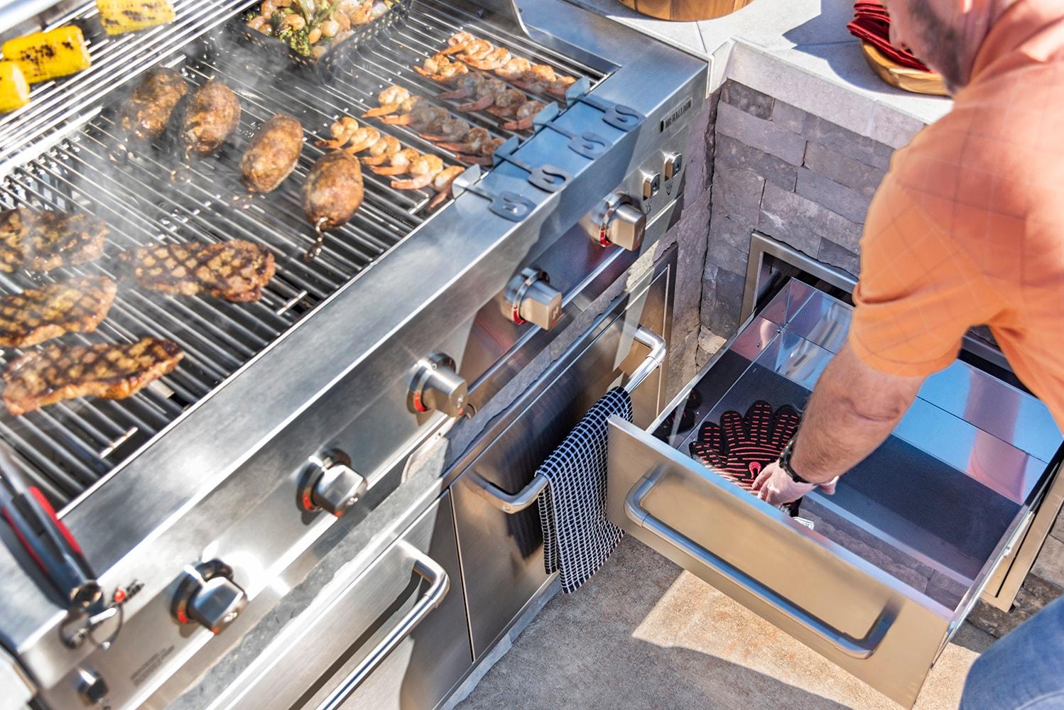 Charbroil Charbroil Medallion Series Built-In 5-Burner Gas Grill, Stainless Steel