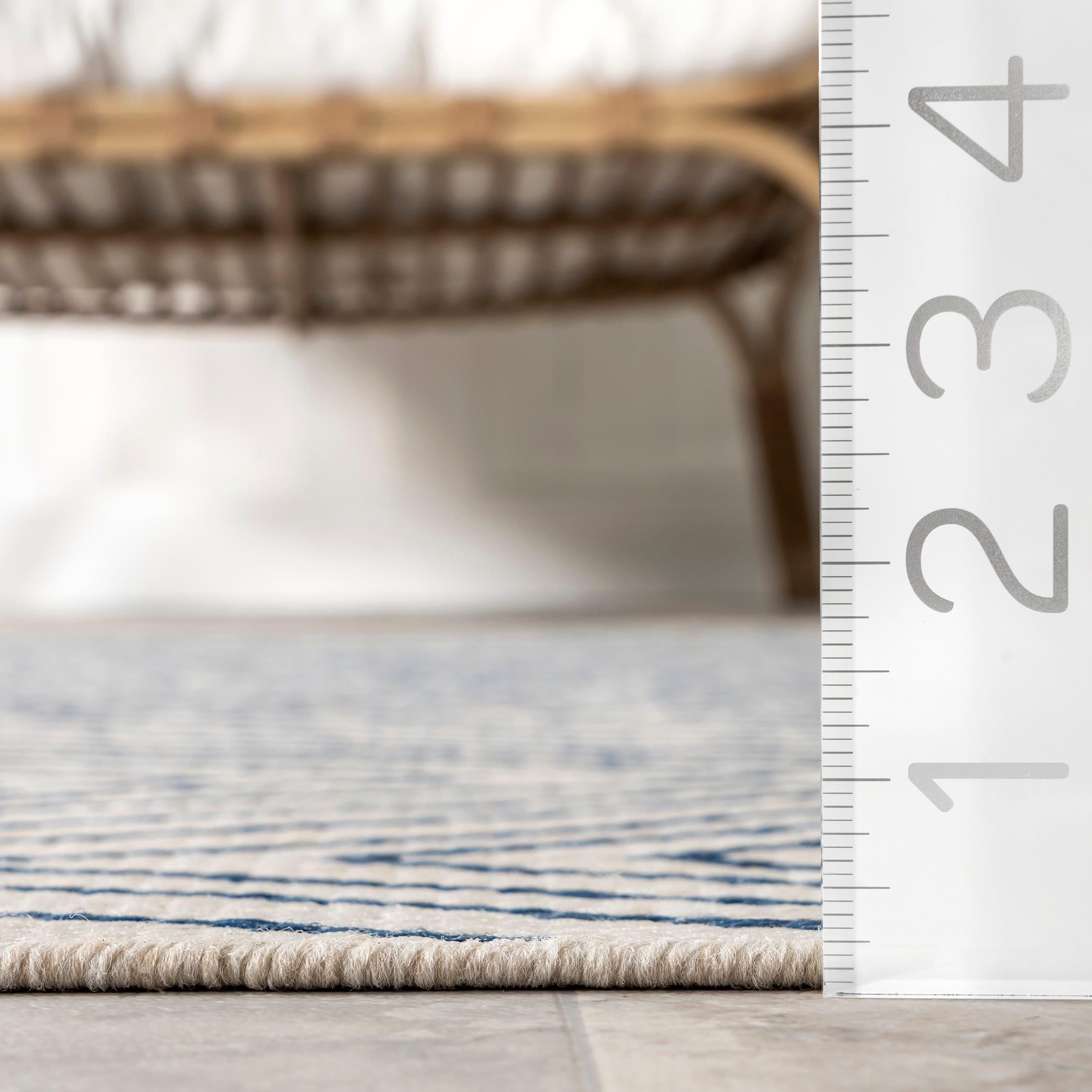 Nuloom Wavy Abstract 2x3 Indoor/Outdoor Accent Rug for Living Room Patio Deck Front Porch Entryway Kitchen, Blue/Ivory