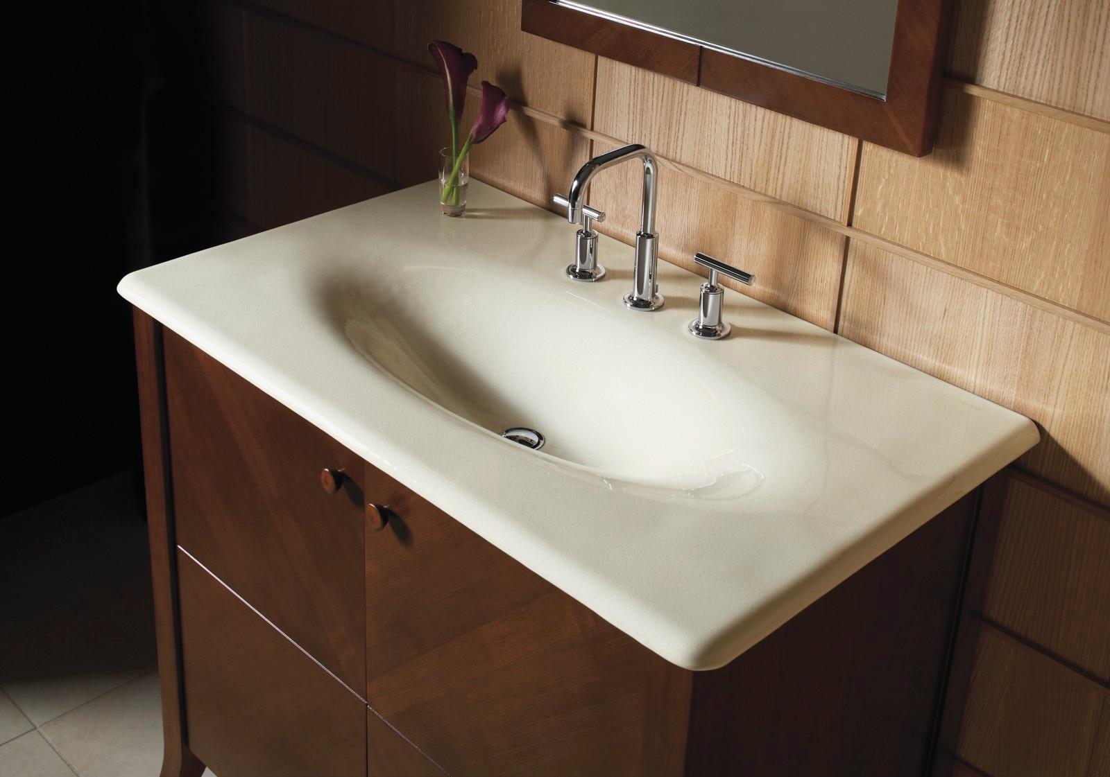 Purist® Widespread Faucet with Drain Assembly Low Lever Handles and Low Gooseneck Spout