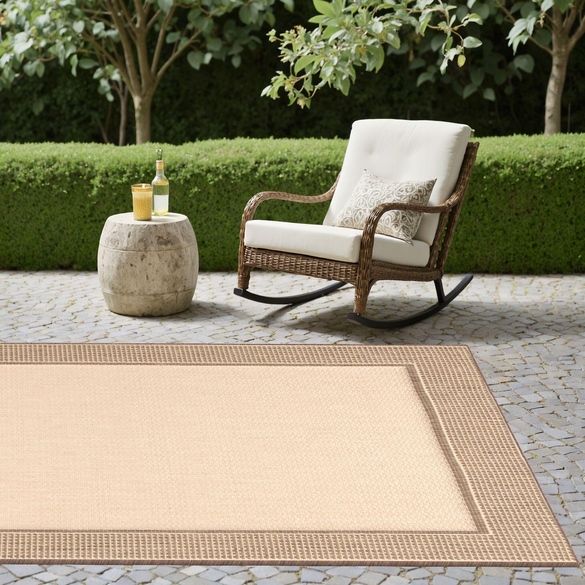 nuLOOM Gris Border Indoor/Outdoor Area Rug, 7' 6" x 10' 9", Beige