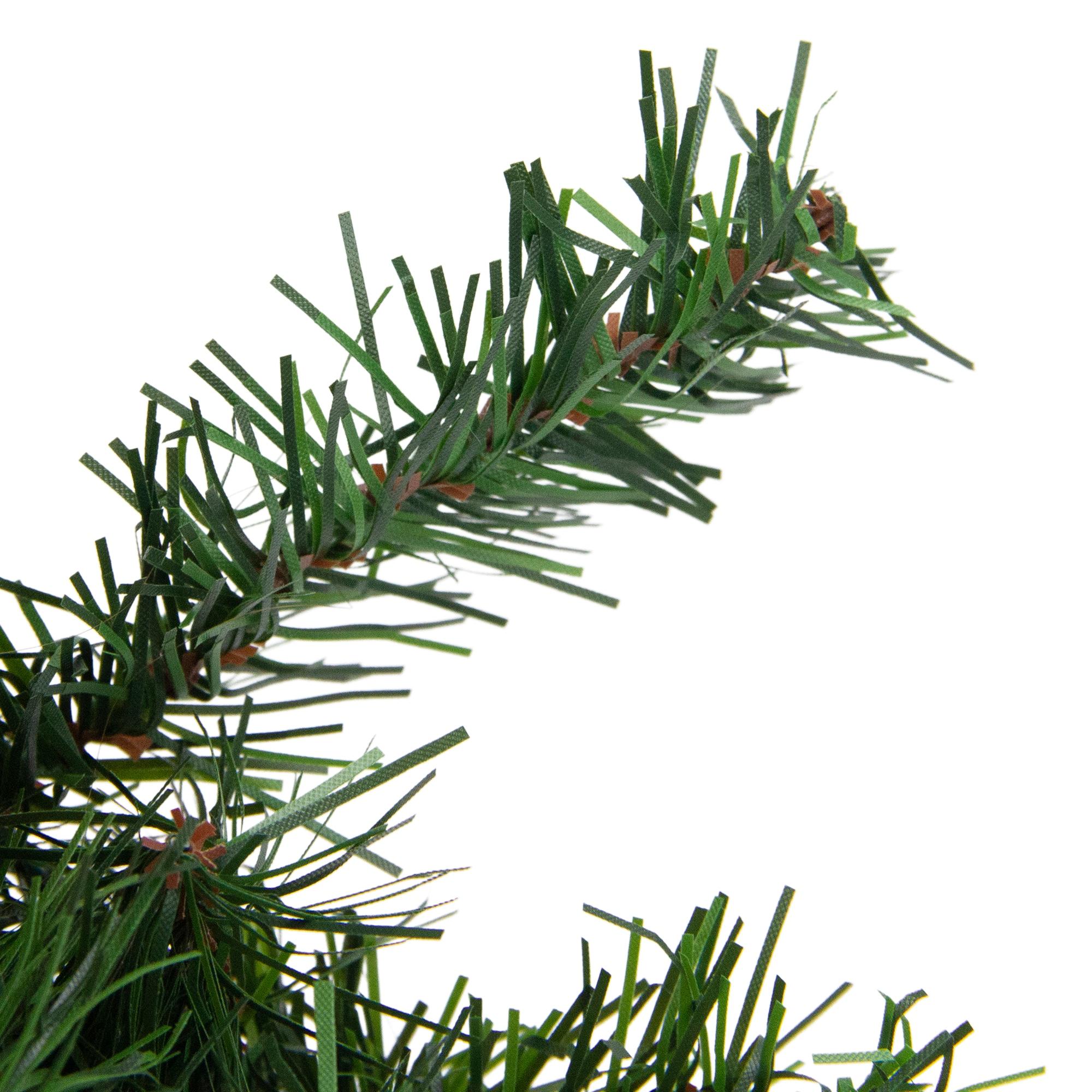 Northlight Seasonal Canadian Pine Artificial Christmas Wreath Unlit