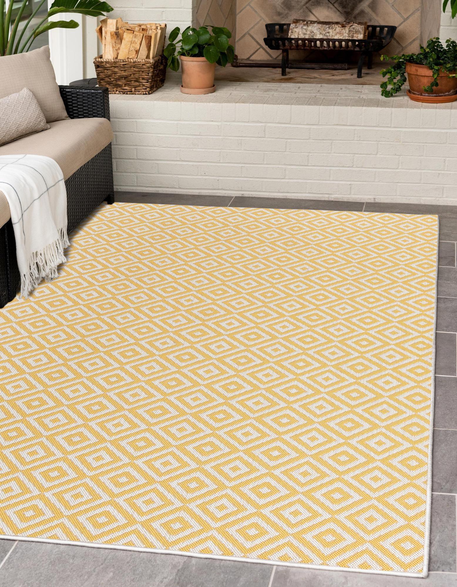 Jill Zarin 6' 0 x 9' 0 Rectangle Indoor/Outdoor Yellow Ivory Area Rug