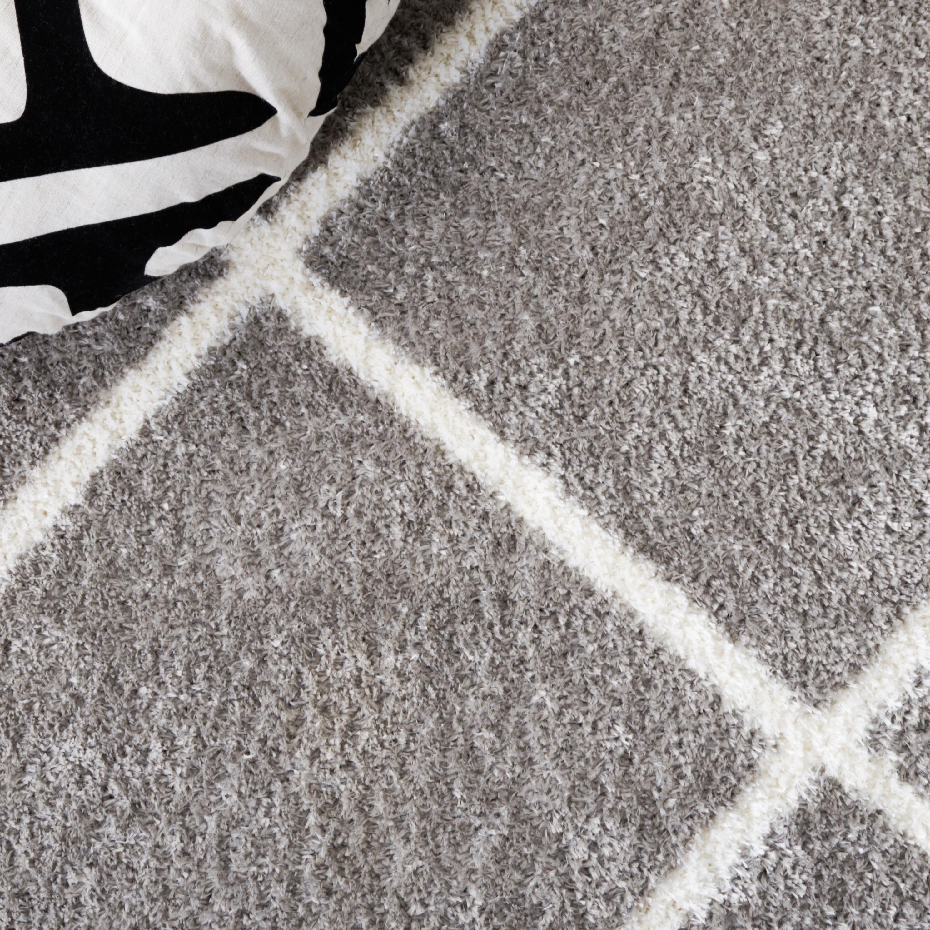 Tahoe Shag THO676 Power Loomed Indoor Runner Rug - Grey/White - 2'x9' - Safavieh