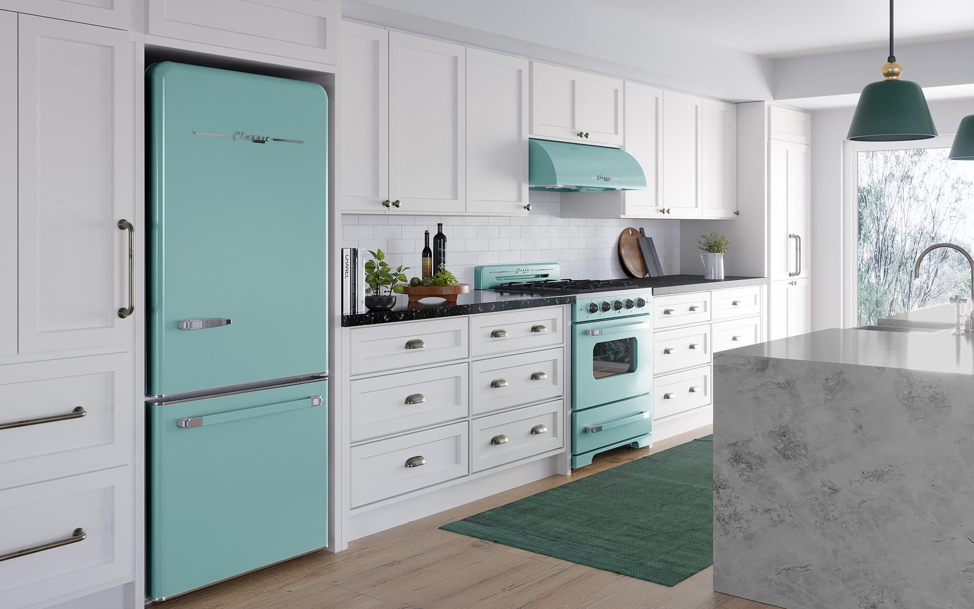 Classic Retro 30" 700 CFM Ducted Under Cabinet Range Hood with Stainless Steel Baffles and Light
