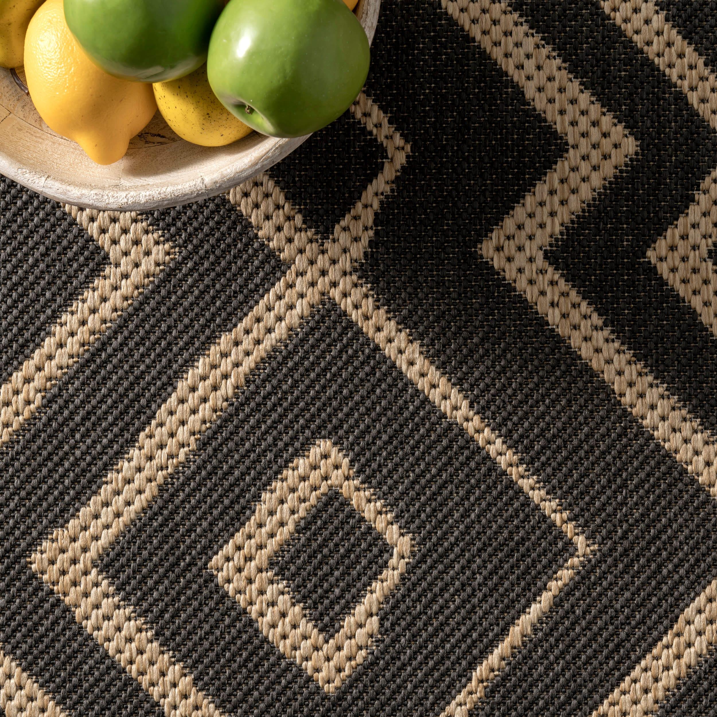 Nuloom Sammi Trellis 5x8 Indoor/Outdoor Area Rug for Living Room Patio Deck Front Porch Kitchen, Charcoal/Ivory