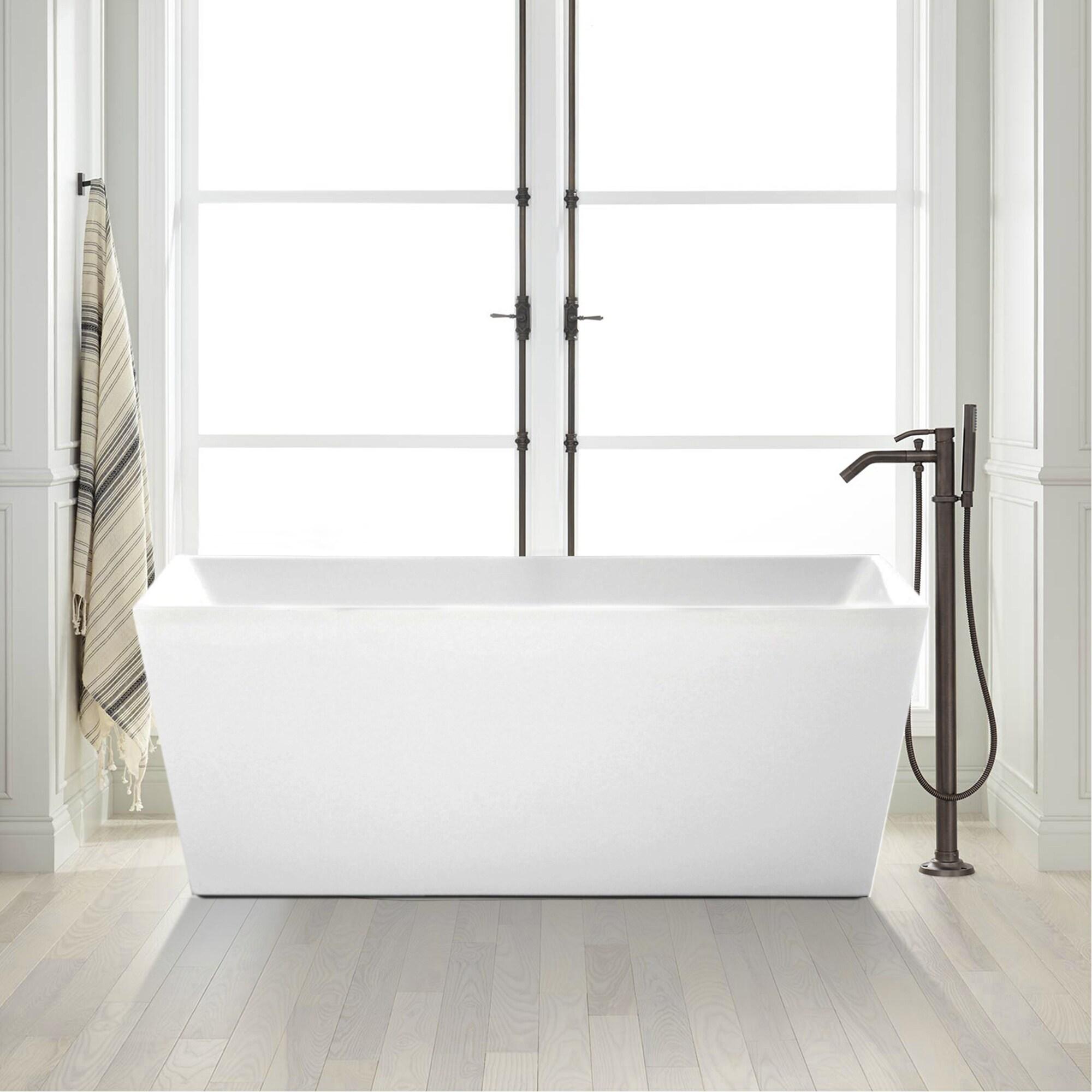 67'' x 32'' Freestanding Soaking Acrylic Bathtub