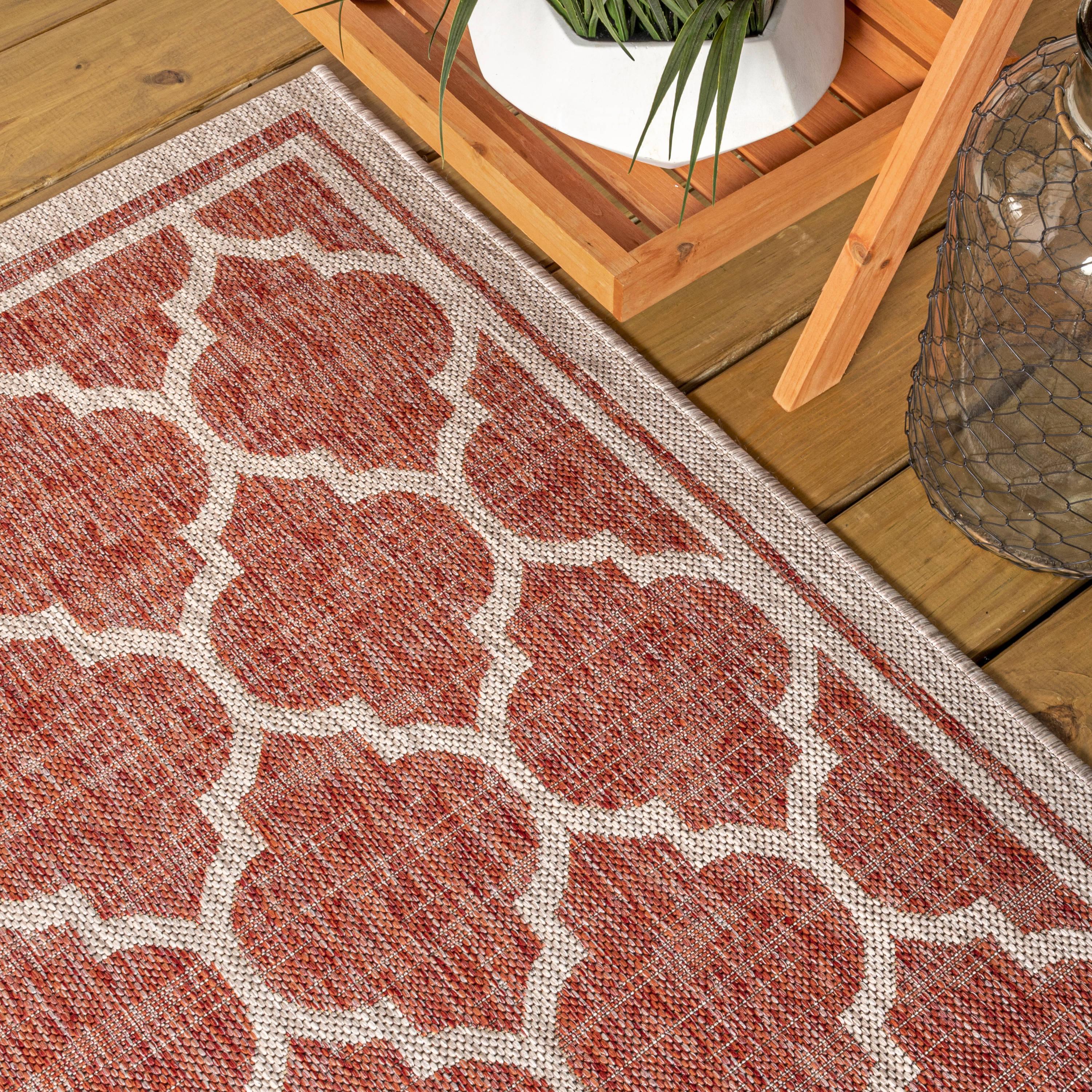 4'x6' Trebol Moroccan Trellis Textured Weave Indoor/Outdoor Area Rug, Red/Beige - JONATHAN Y