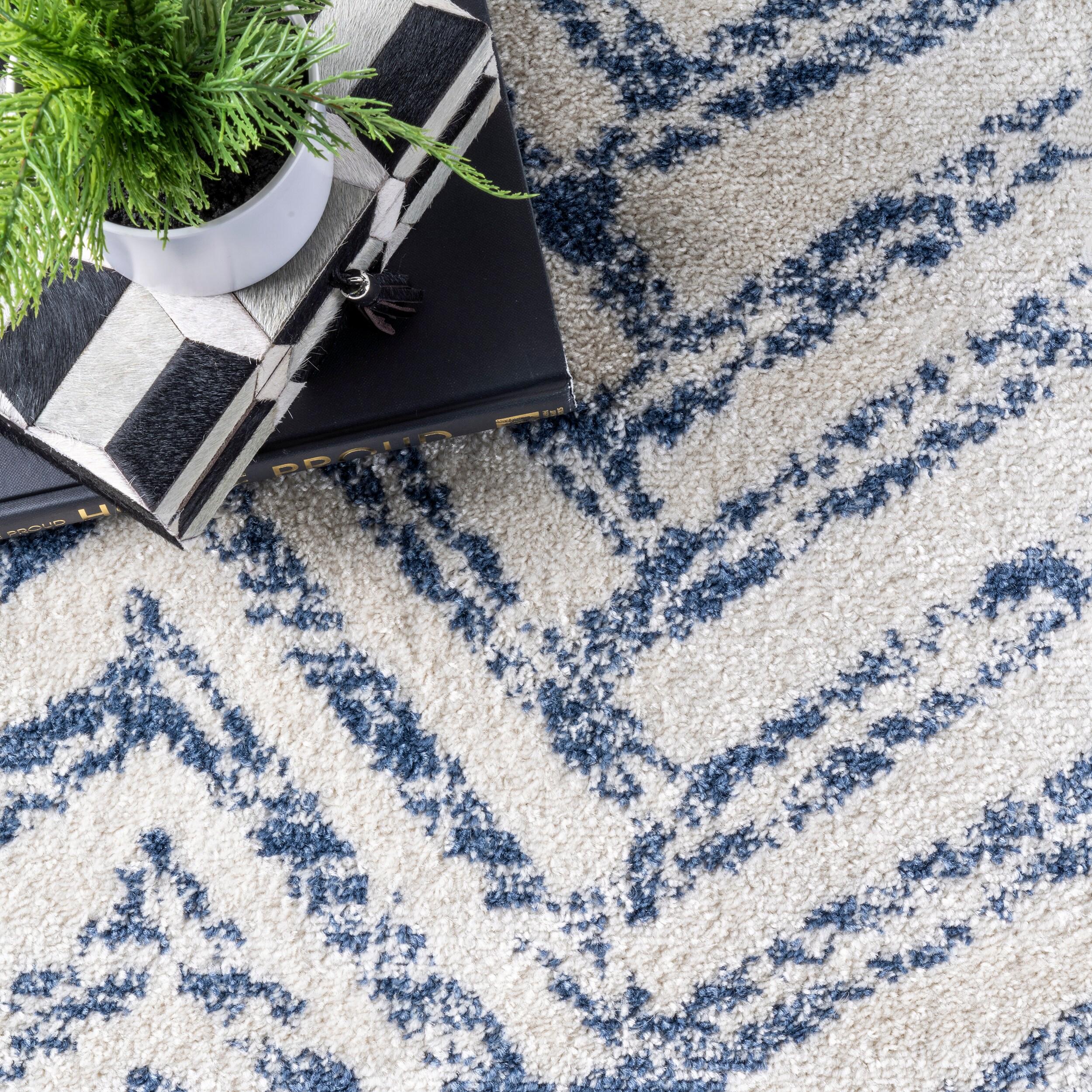 Nuloom Rosanne Chevron 7x9 Indoor Area Rug for Living Room Bedroom Dining Room Kitchen, Blue/Ivory