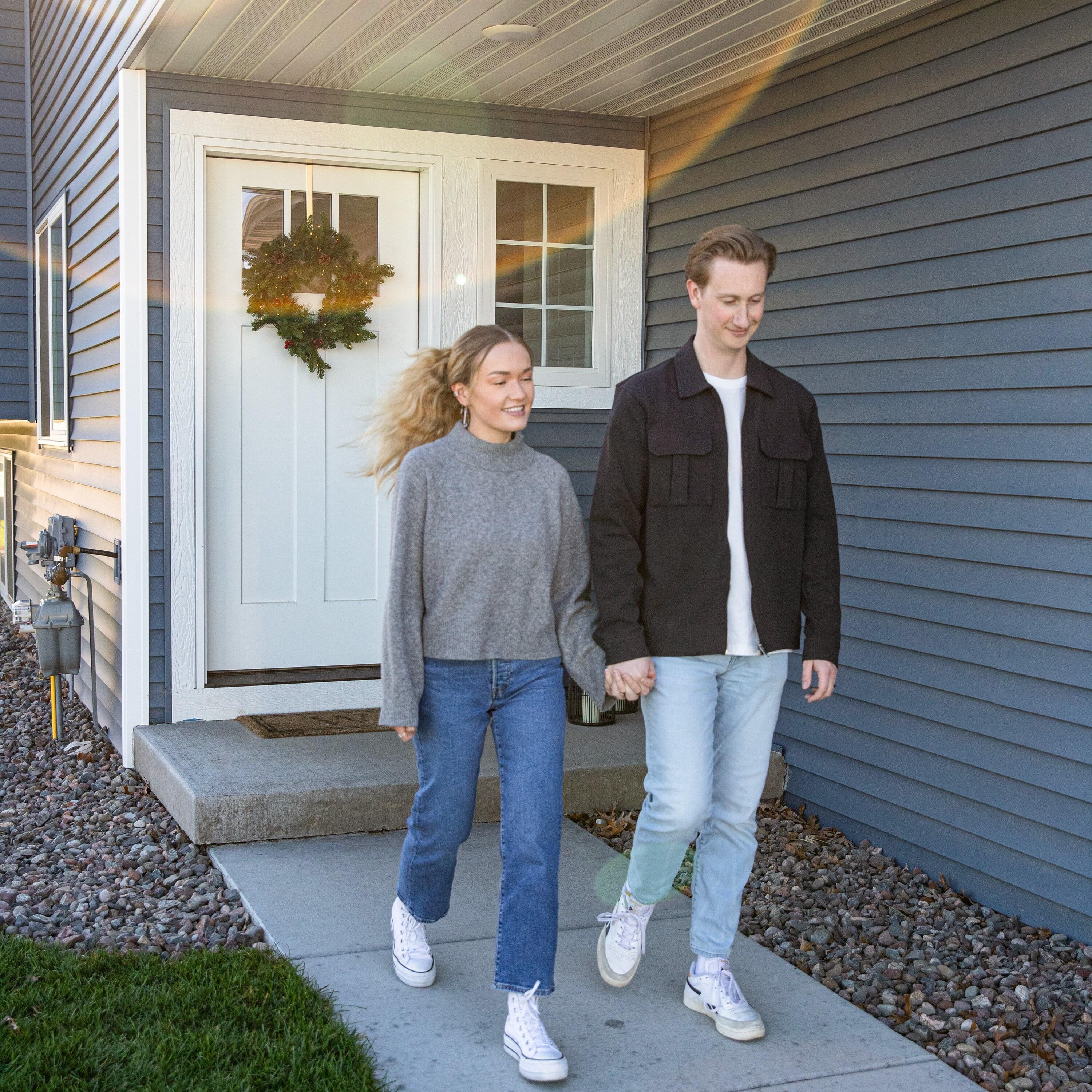 Sunnydaze 24" Diameter Indoor or Outdoor PVC Christmas Wreath with Pinecones and Berries - Traditional
