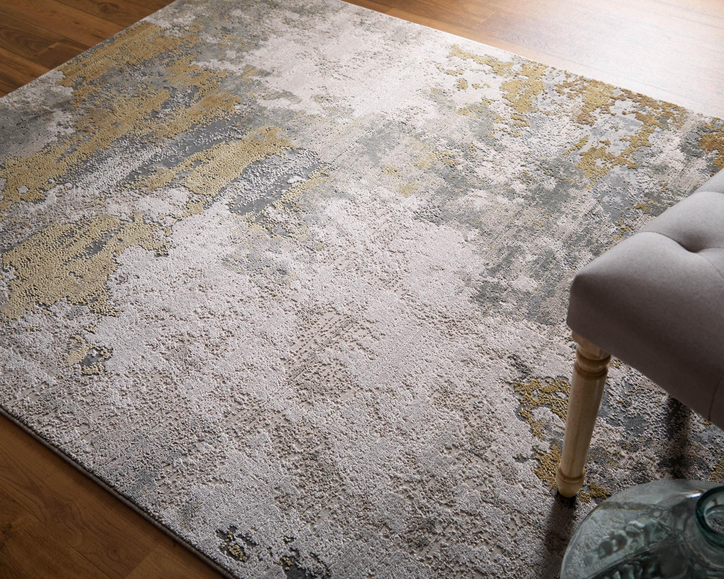 Hand-Knotted Easy Care 34" Reversible Gray Synthetic Rug