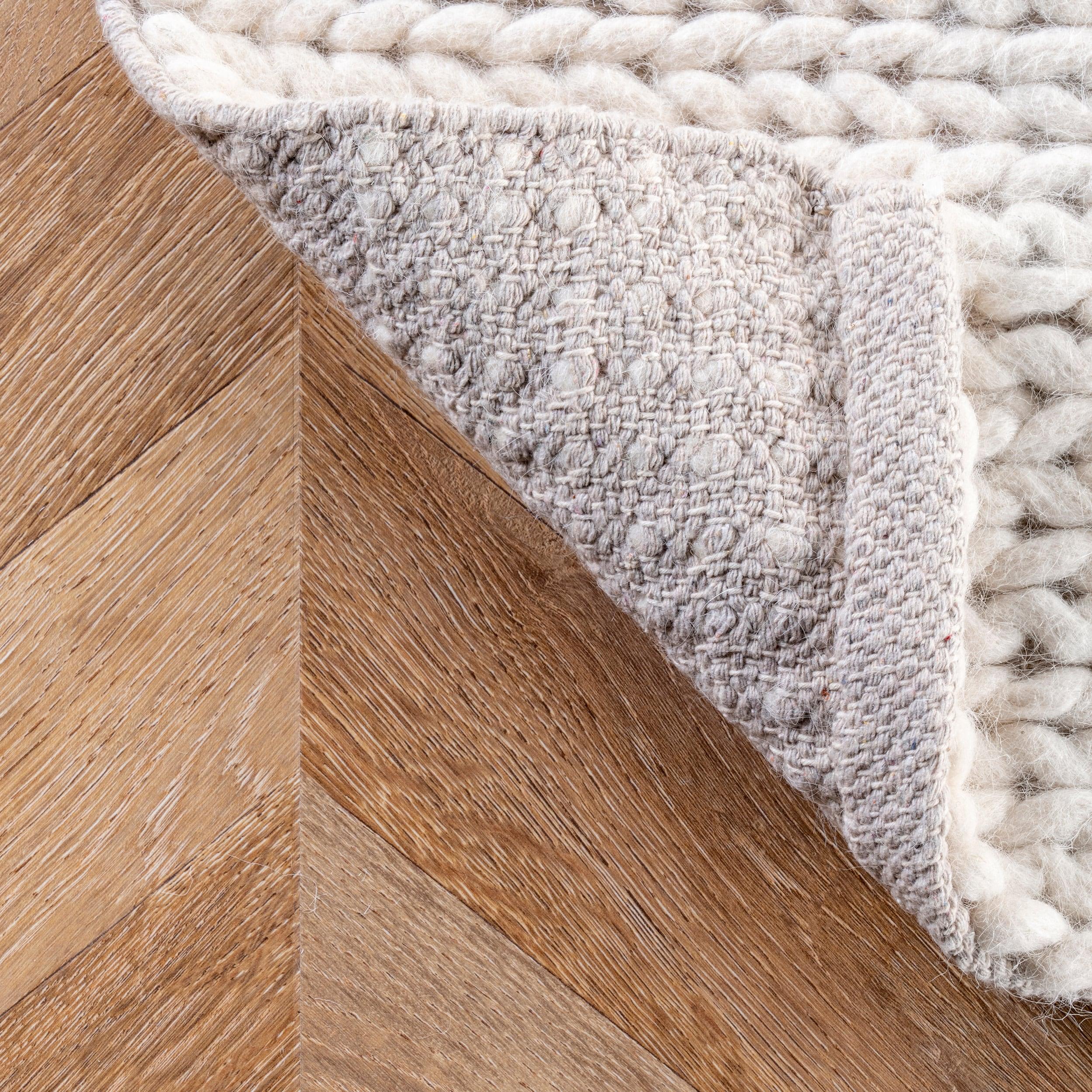 Caryatid Chunky Woolen Cable Off-White 6 ft. Round Rug