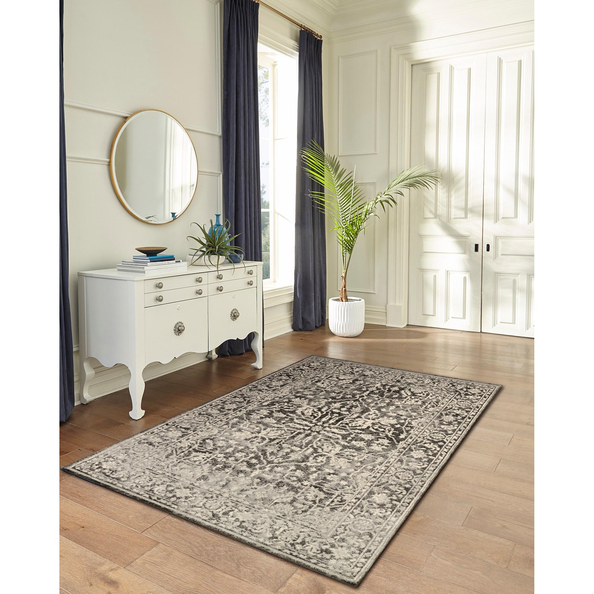 Liora Manne Soho Heriz Indoor Rug Black 5'3" x 7'6"