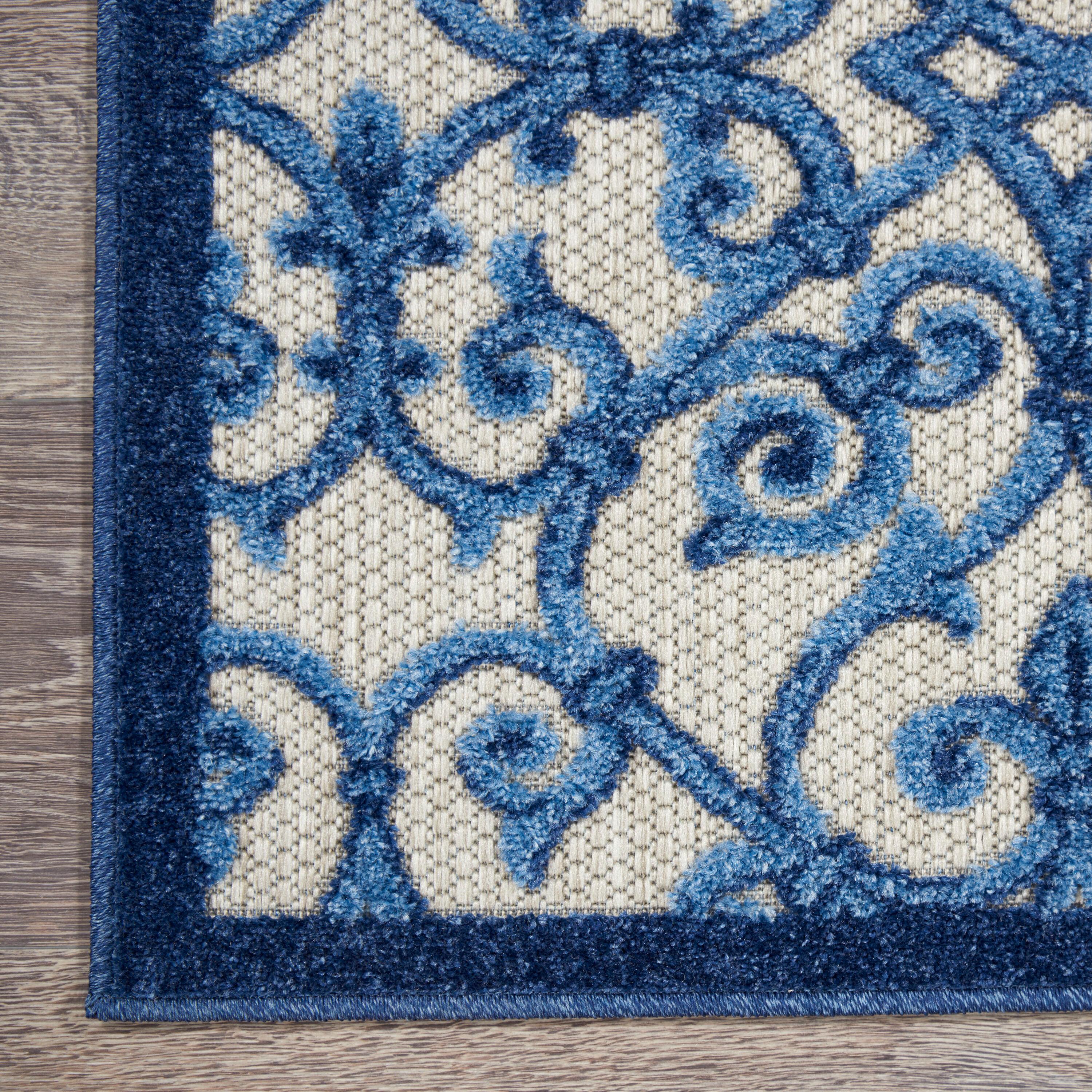Lark Manor™ Rectangle Isalia 3'6" x 5'6" Area Rug in Blue/Gray
