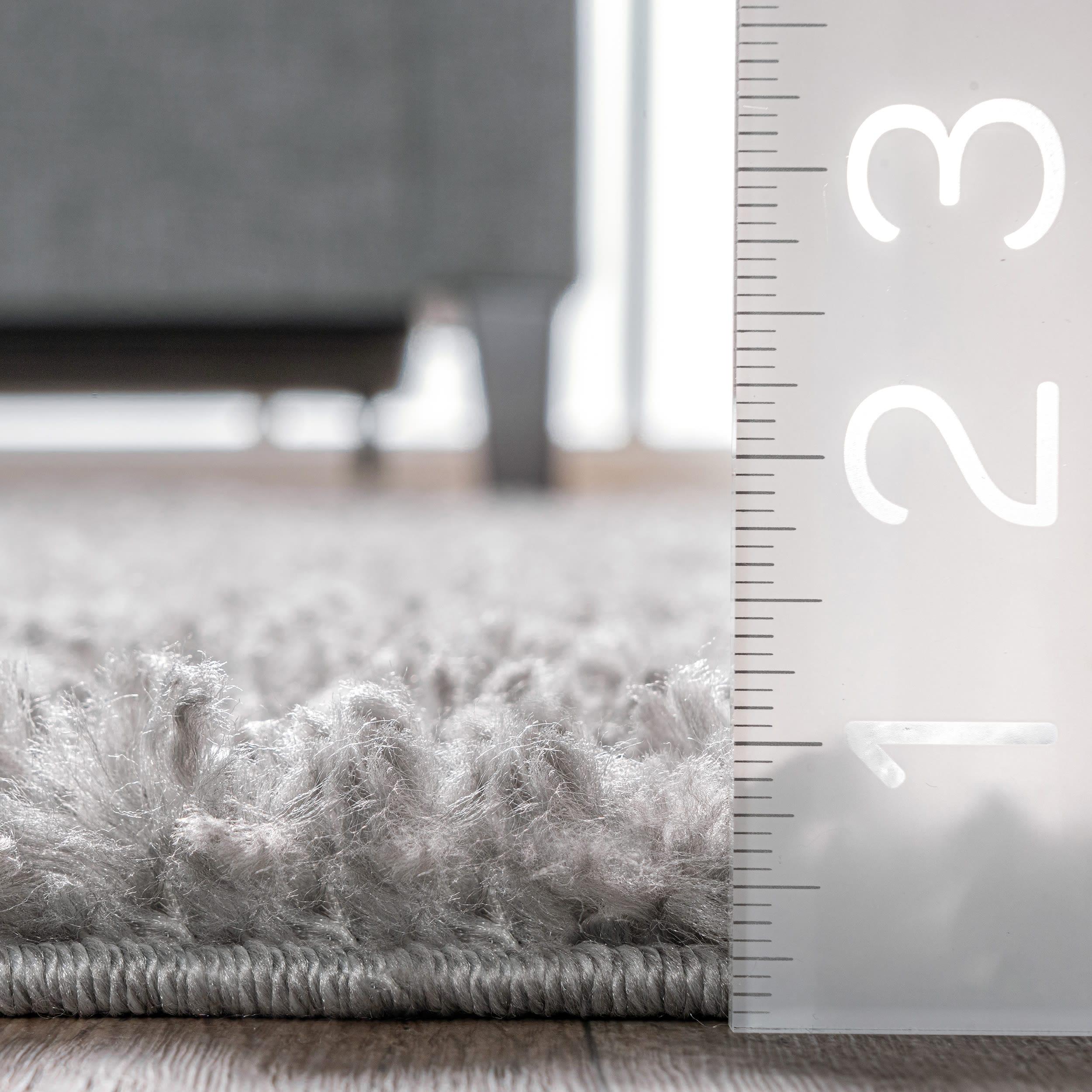 Nuloom Neva Solid 3x5 Accent Shag Indoor Area Rug for Living Room Bedroom Dining Room Nursery Entryway, Grey/Ivory