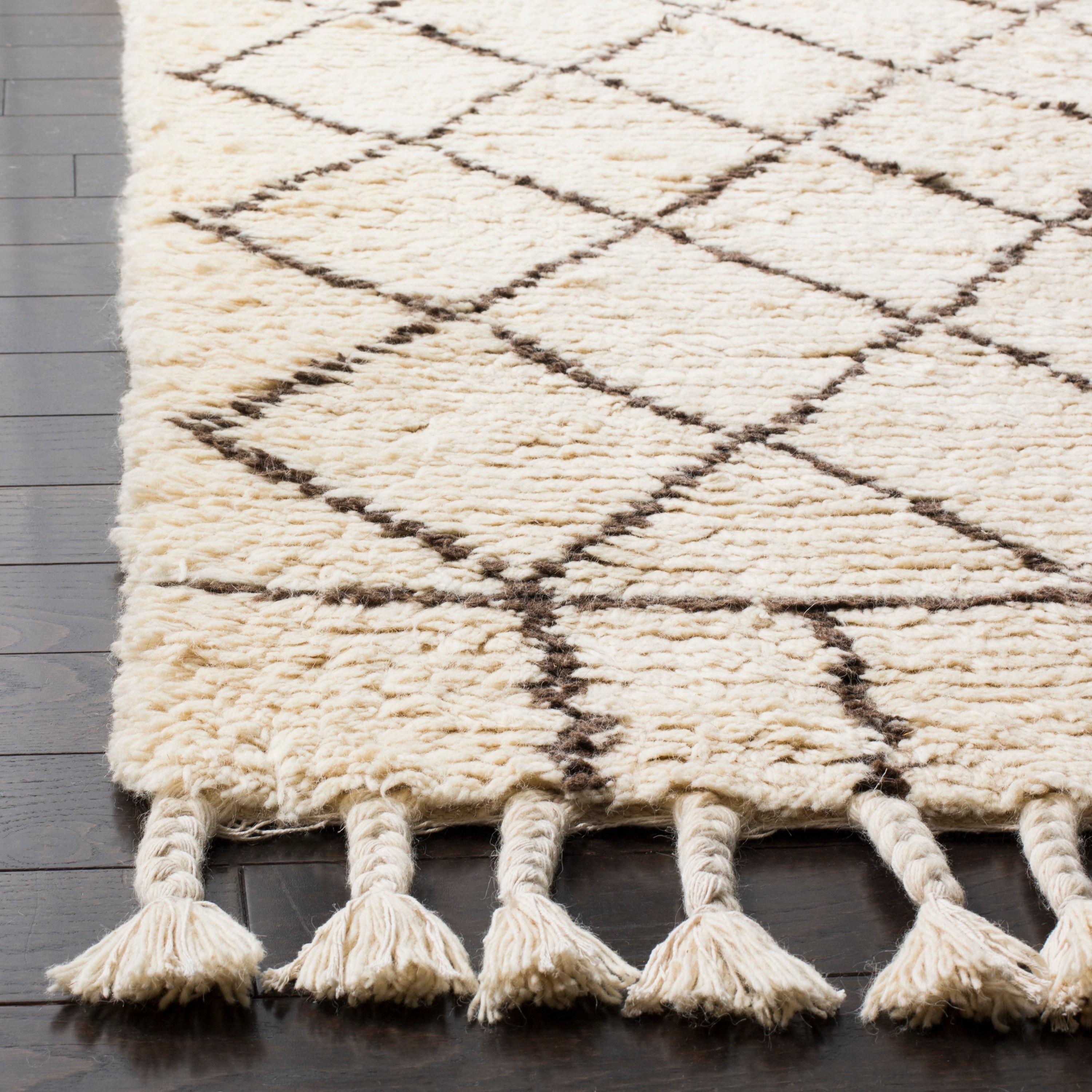 SAFAVIEH Casablanca Branson Aztec Shag Area Rug, Ivory/Brown, 6' x 9'