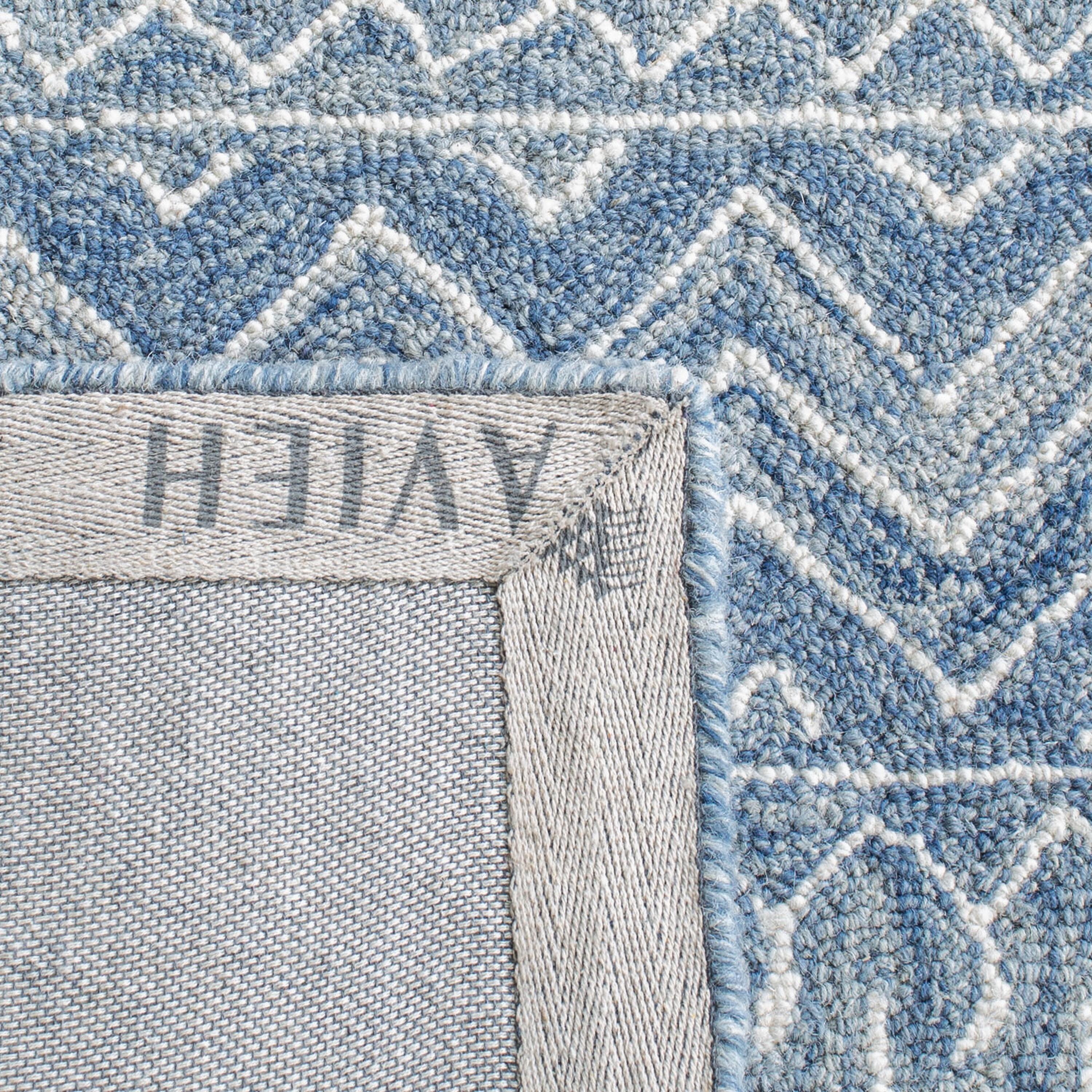 Micro-Loop MLP502 Hand Tufted Indoor Area Rug - Blue/Ivory - 4'x6' - Safavieh