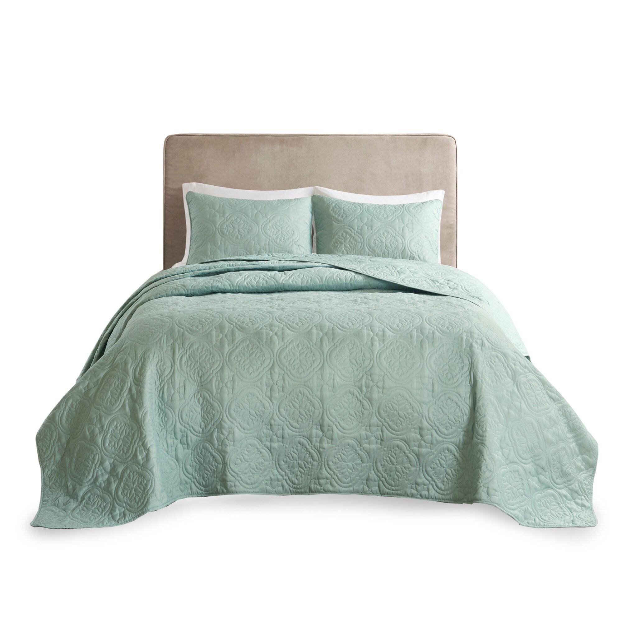 Oakley 3 Piece Reversible Bedspread Set