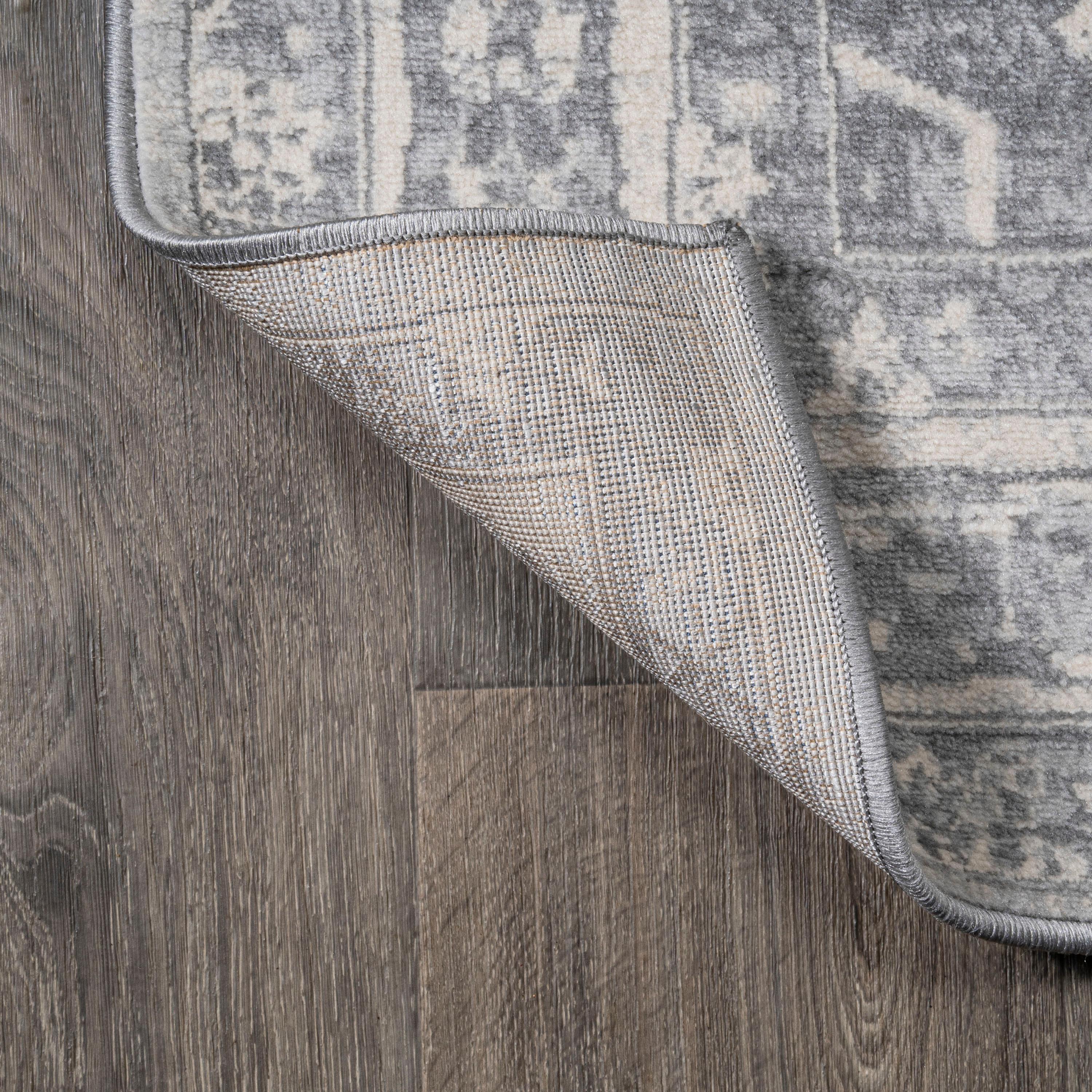 3' X 5' Modern Persian Vintage Medallion Area Rug, Light Gray/Ivory - JONATHAN Y