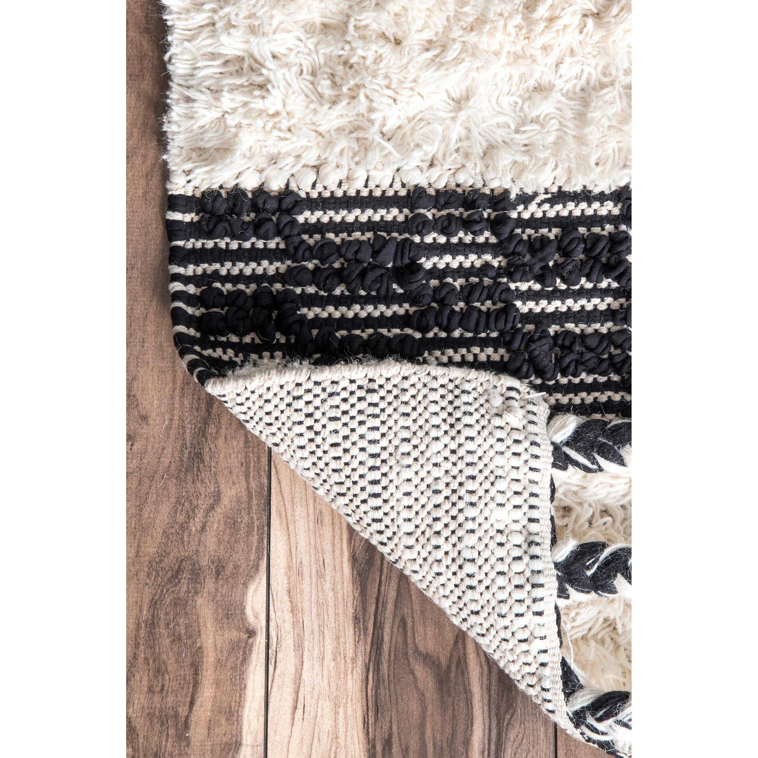 Nuloom Handmade Striped Delia Shag Indoor Area Rug, 5' x 8', Ivory