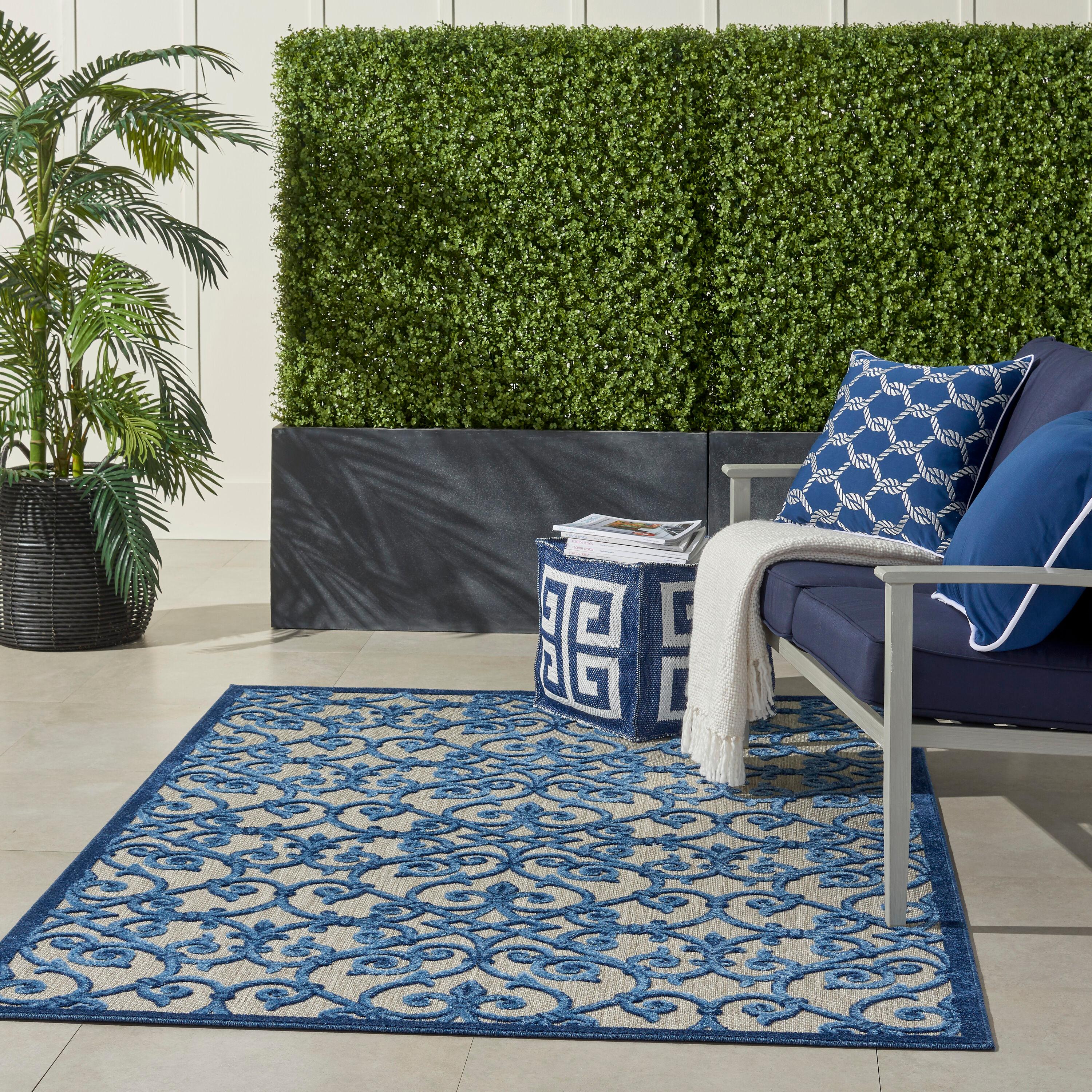 Lark Manor™ Rectangle Isalia 3'6" x 5'6" Area Rug in Blue/Gray