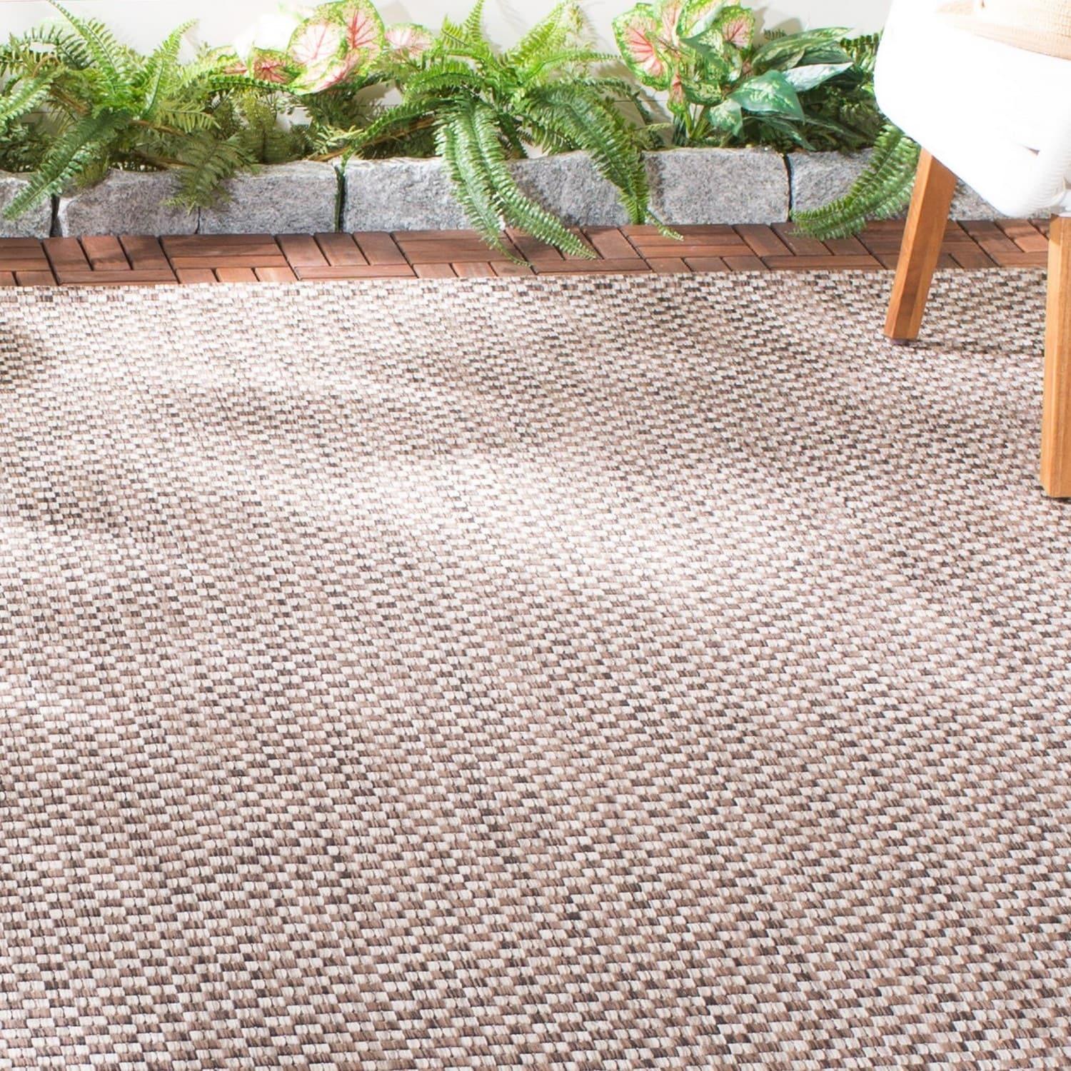 SAFAVIEH Courtyard Blair Checkered Indoor/Outdoor Area Rug, Light Brown/Light Grey, 2' x 3'7"