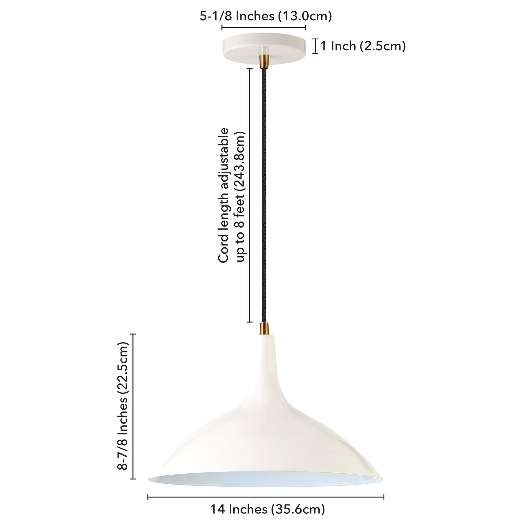Evelyn&Zoe 14" Pearled White/Brass Metal Pendant