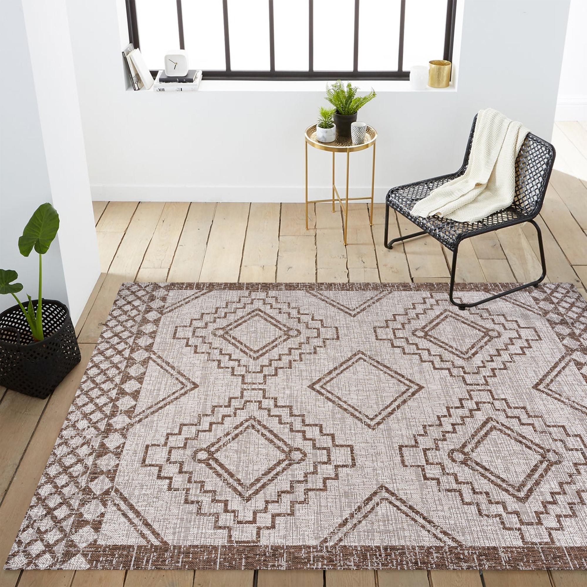 4'x6' Marokko Diamond  Medallion Indoor/Outdoor Area Rug, Beige/Brown - JONATHAN Y