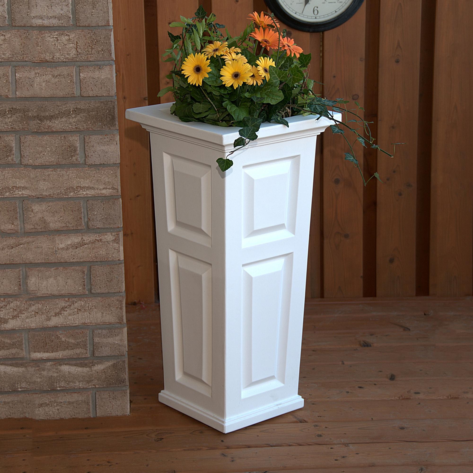 Mayne Inc. Nantucket Pot Planter
