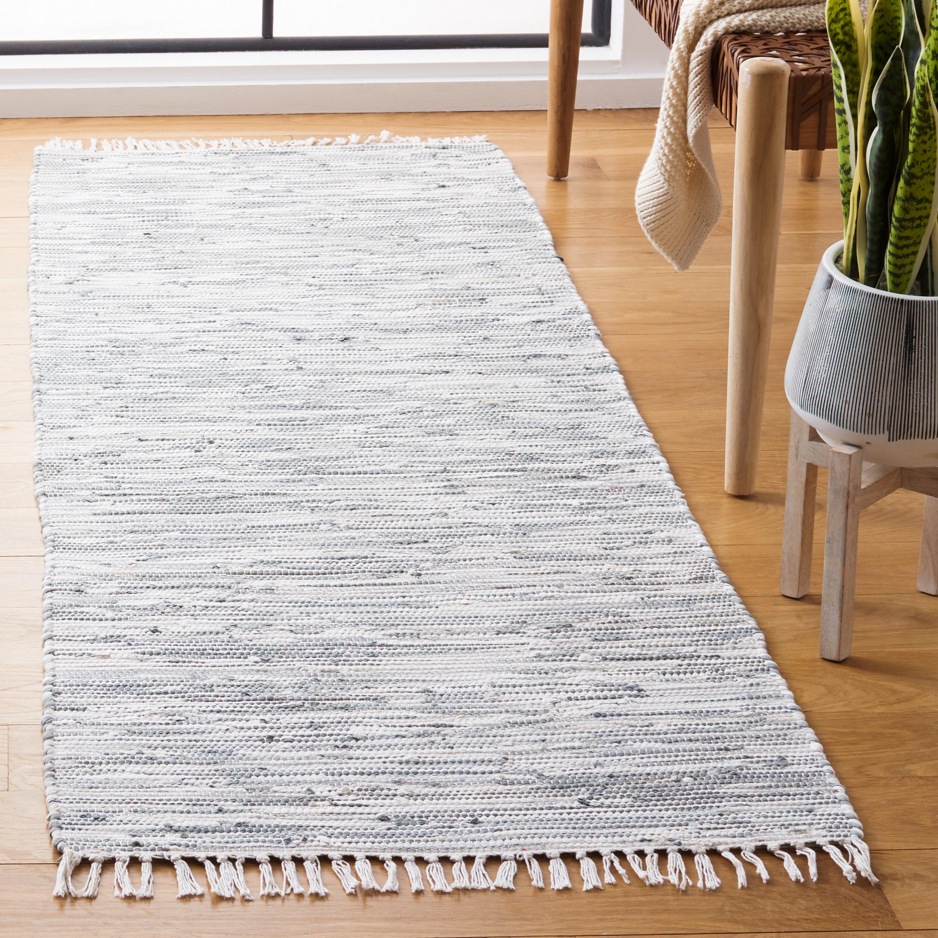 Montauk MTK753 Hand Woven Runner Rug - Silver - 2'3"x6' - Safavieh.