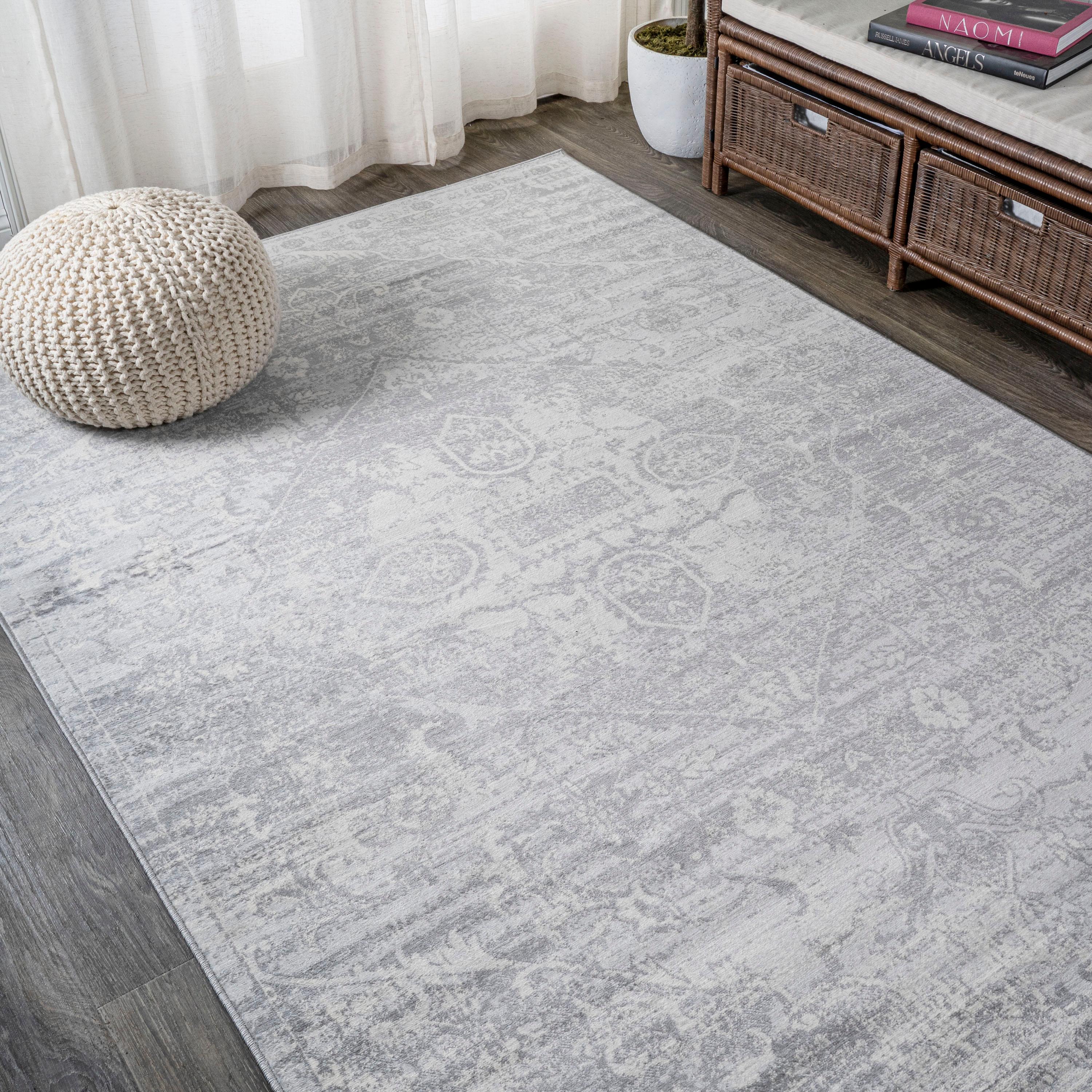 4' X 6' Modern Persian Vintage Medallion Area Rug, Gray - JONATHAN Y
