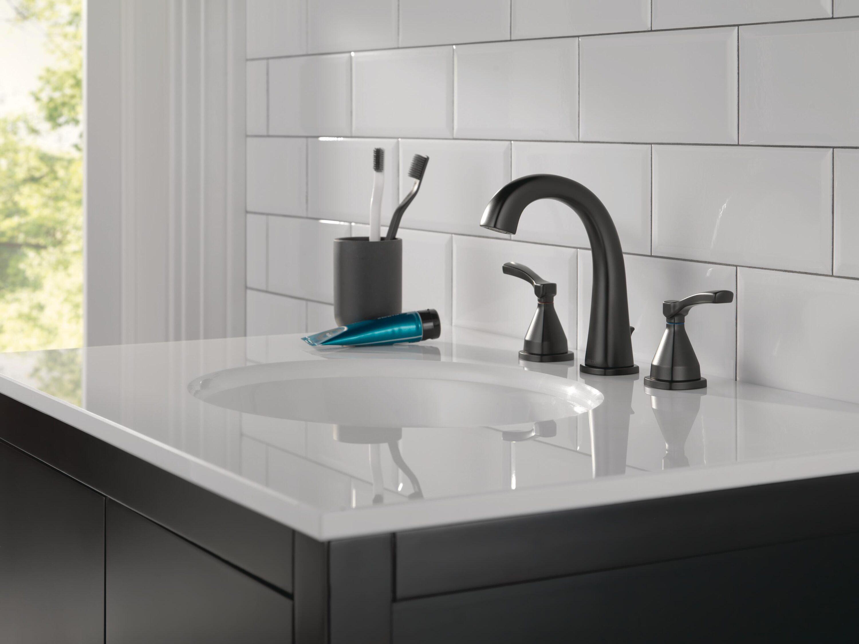 Stryke Widespread Bathroom Faucet with Drain Assembly and DIAMOND™ Seal Technology
