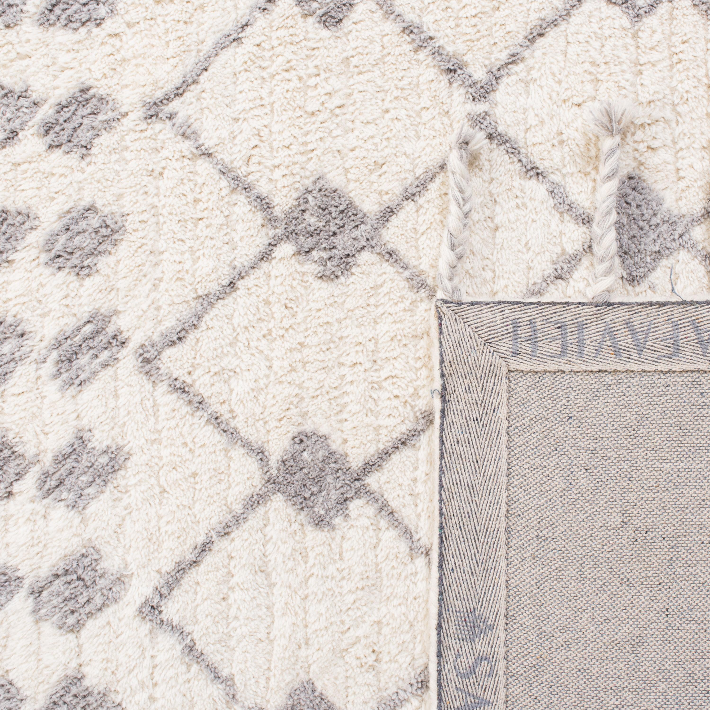 Casablanca CSB203 Hand Tufted Indoor Area Rug - Ivory/Silver - 8'x10' - Safavieh