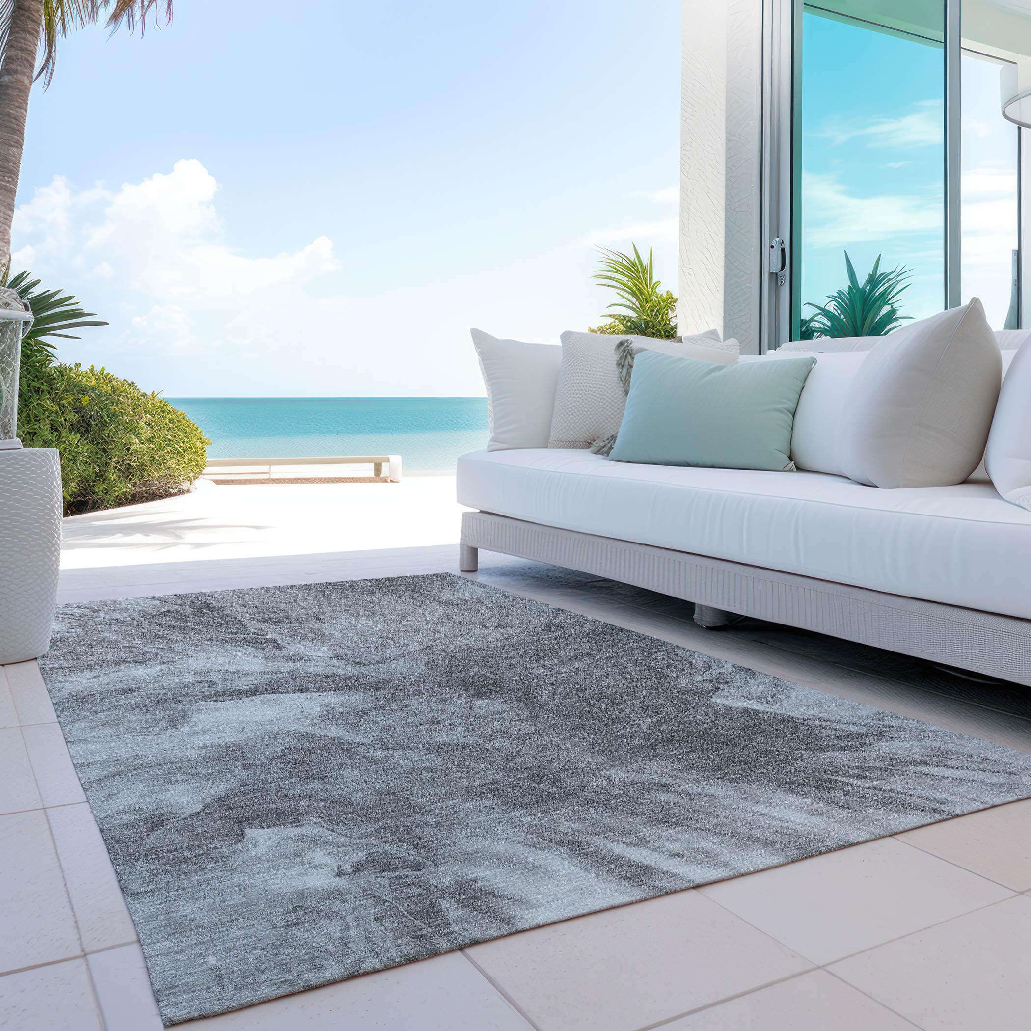 Gray Flat Woven 5' x 7' Stain-Resistant Synthetic Rug