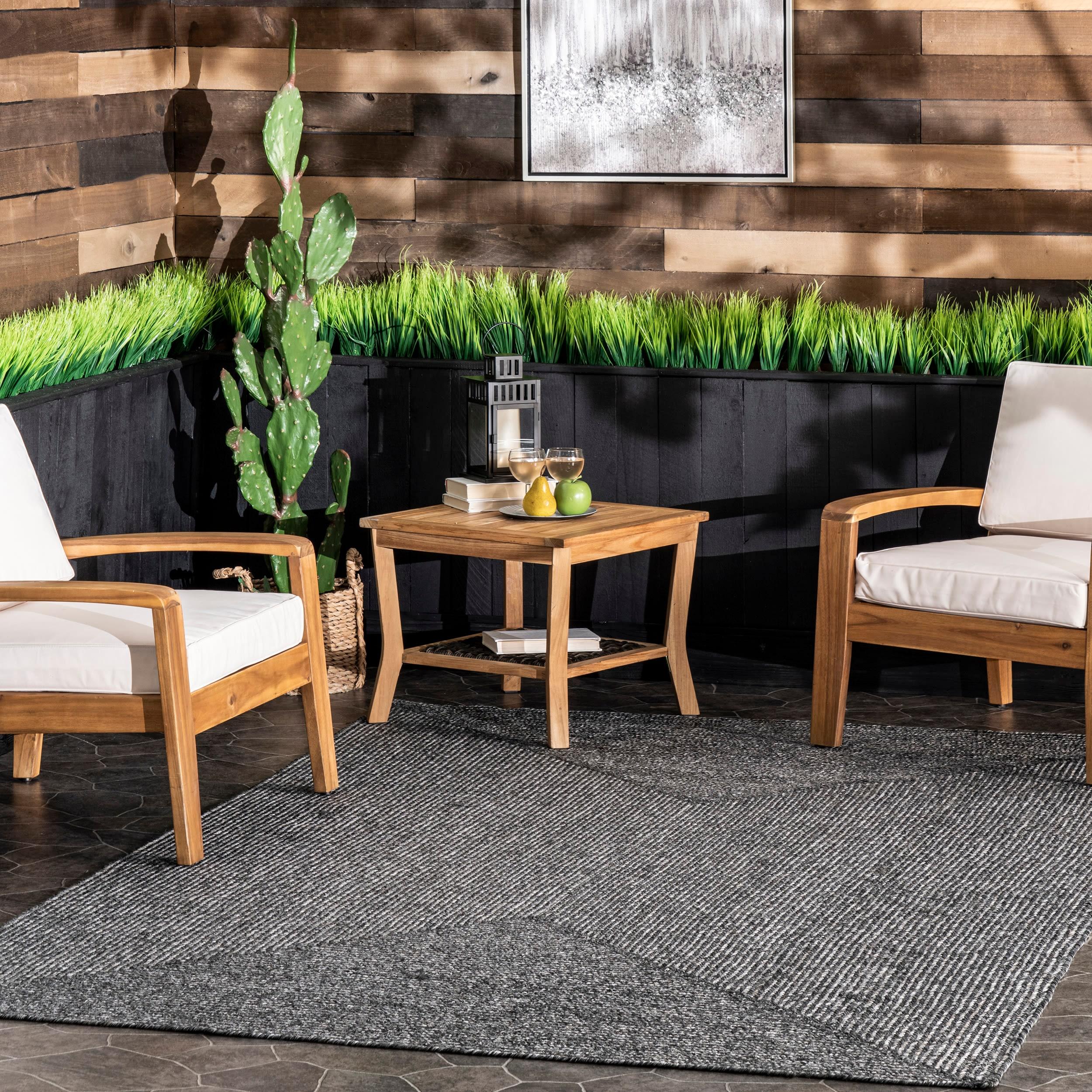 nuLOOM Wynn Braided Indoor/Outdoor Charcoal 2' x 3' Casual Area Rug