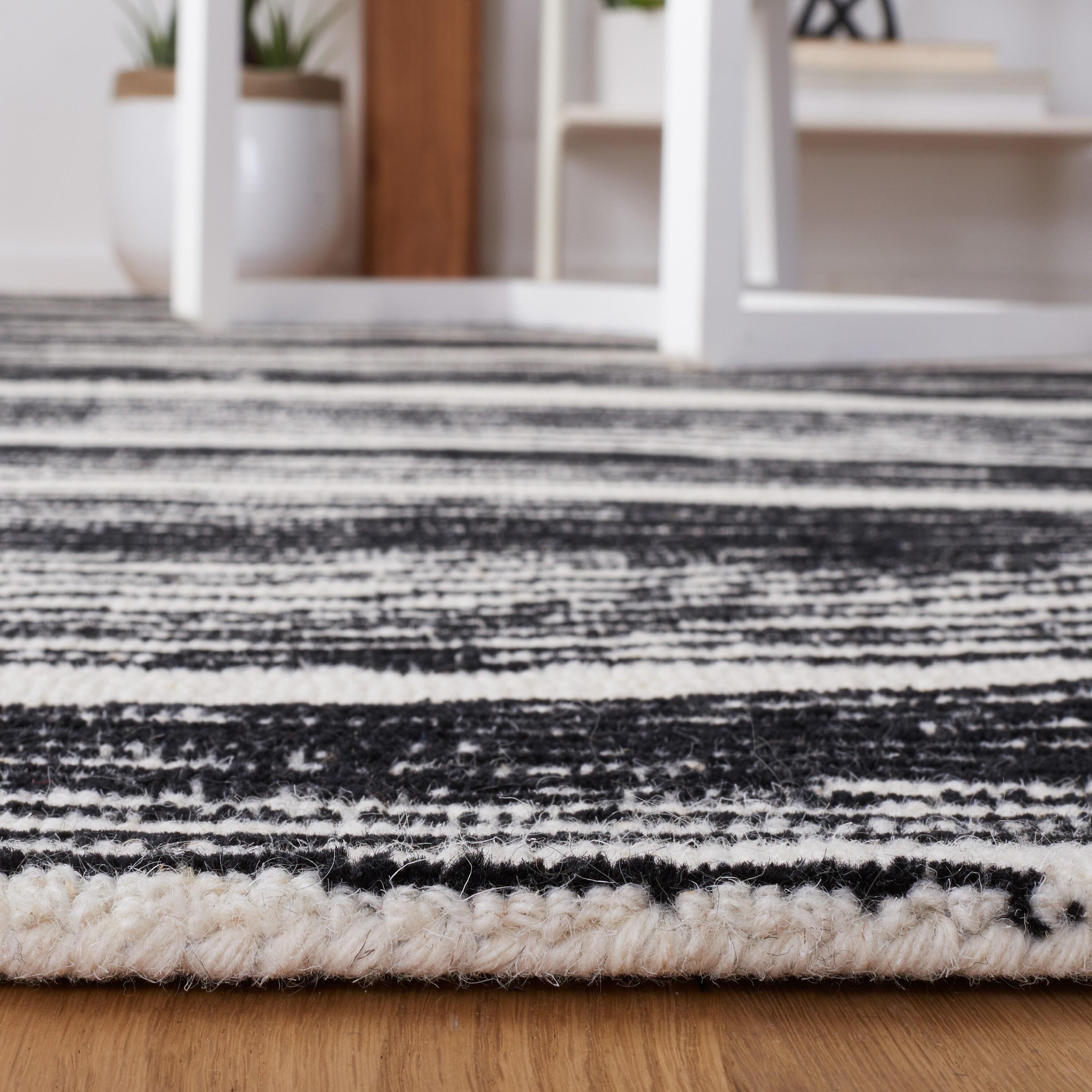 Metro MET995 Hand Tufted Indoor Area Rug - Ivory/Black - 8'x10' - Safavieh