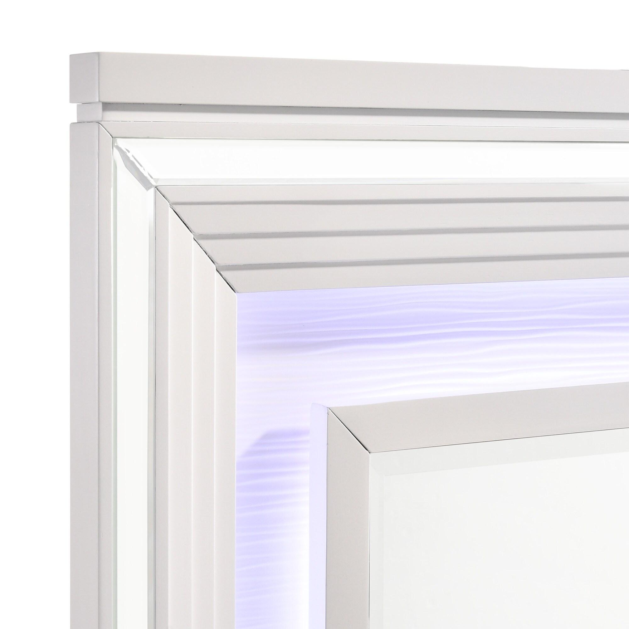 Picket House Furnishings Charlotte King Storage 4PC Bedroom Set in White