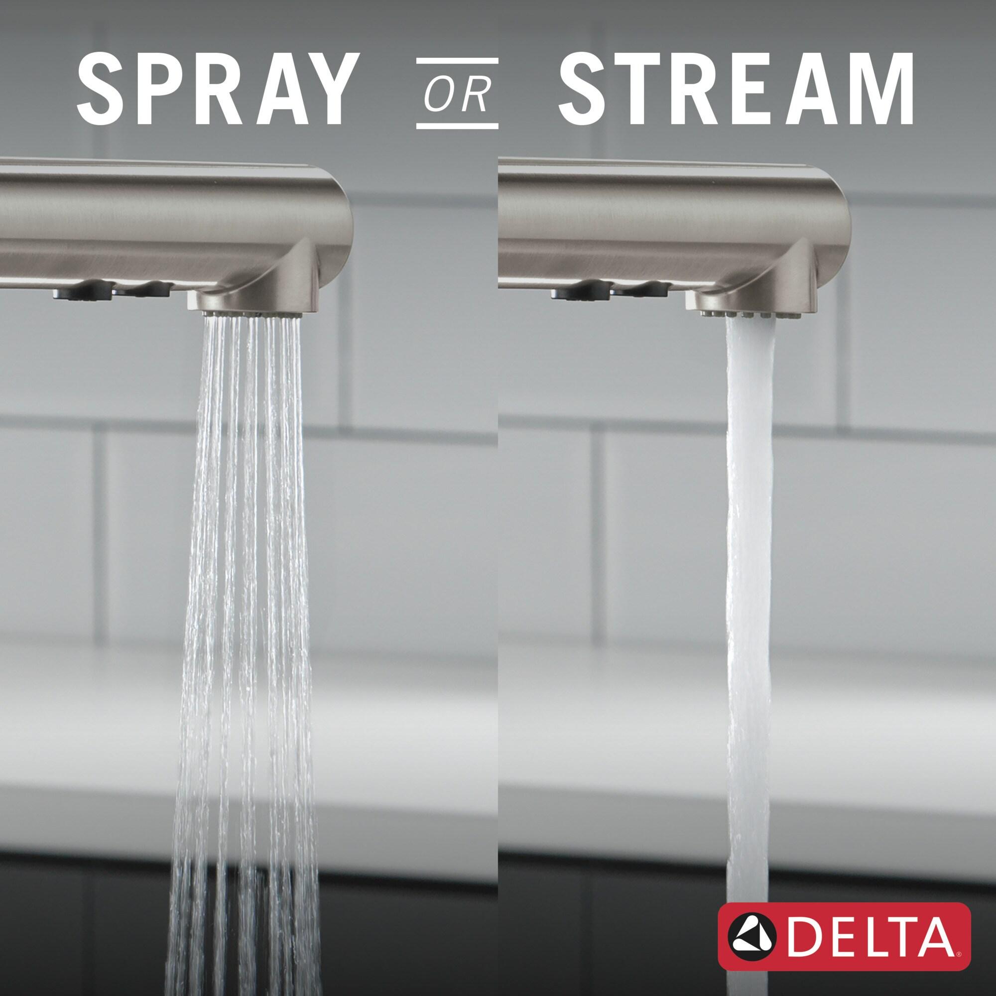 Daneri Pull-Out Sprayer Kitchen Faucet, Single Handle Kitchen Sink Faucet