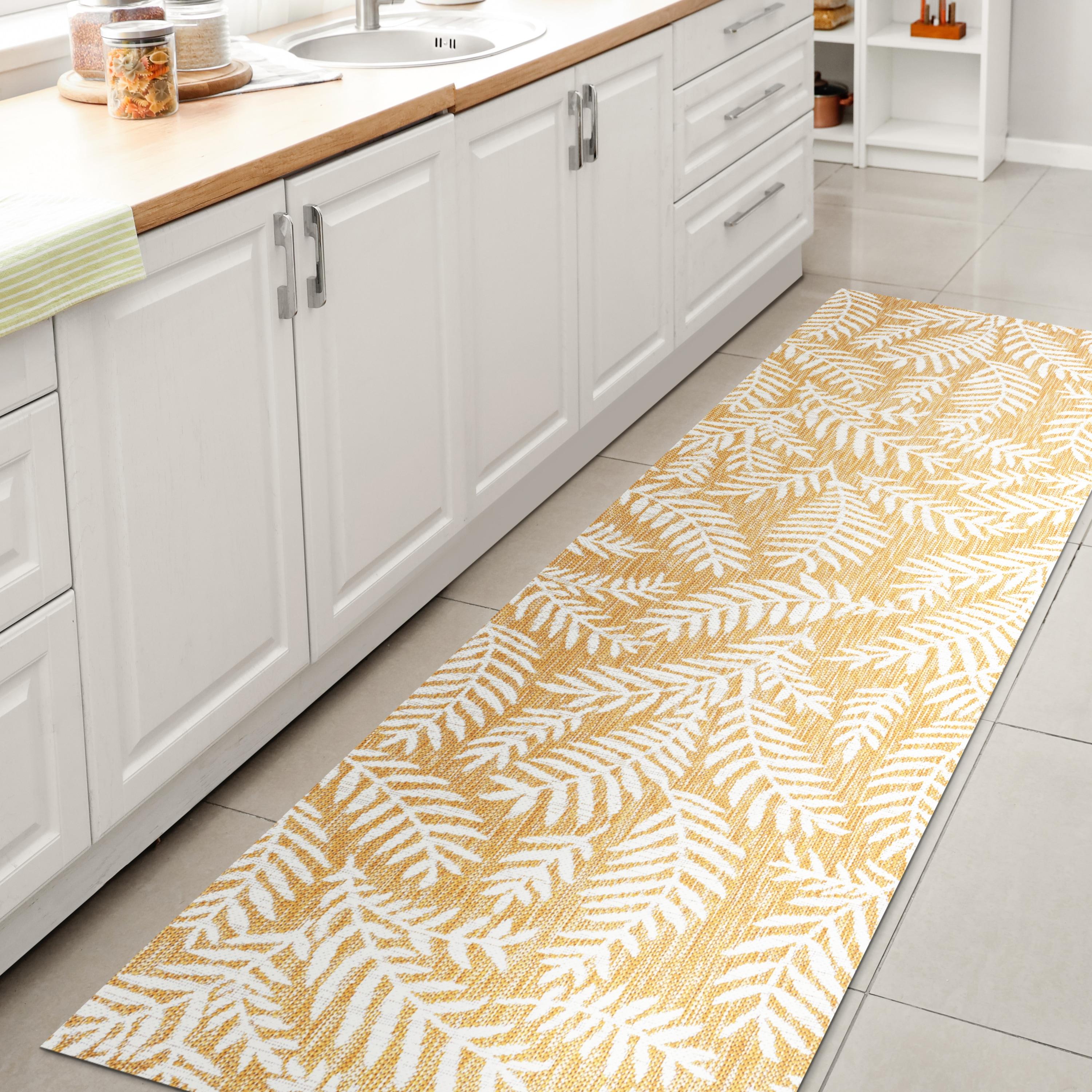 2' x 10' Nevis Palm Frond Indoor/Outdoor Runner Rug, Yellow/Cream - JONATHAN Y