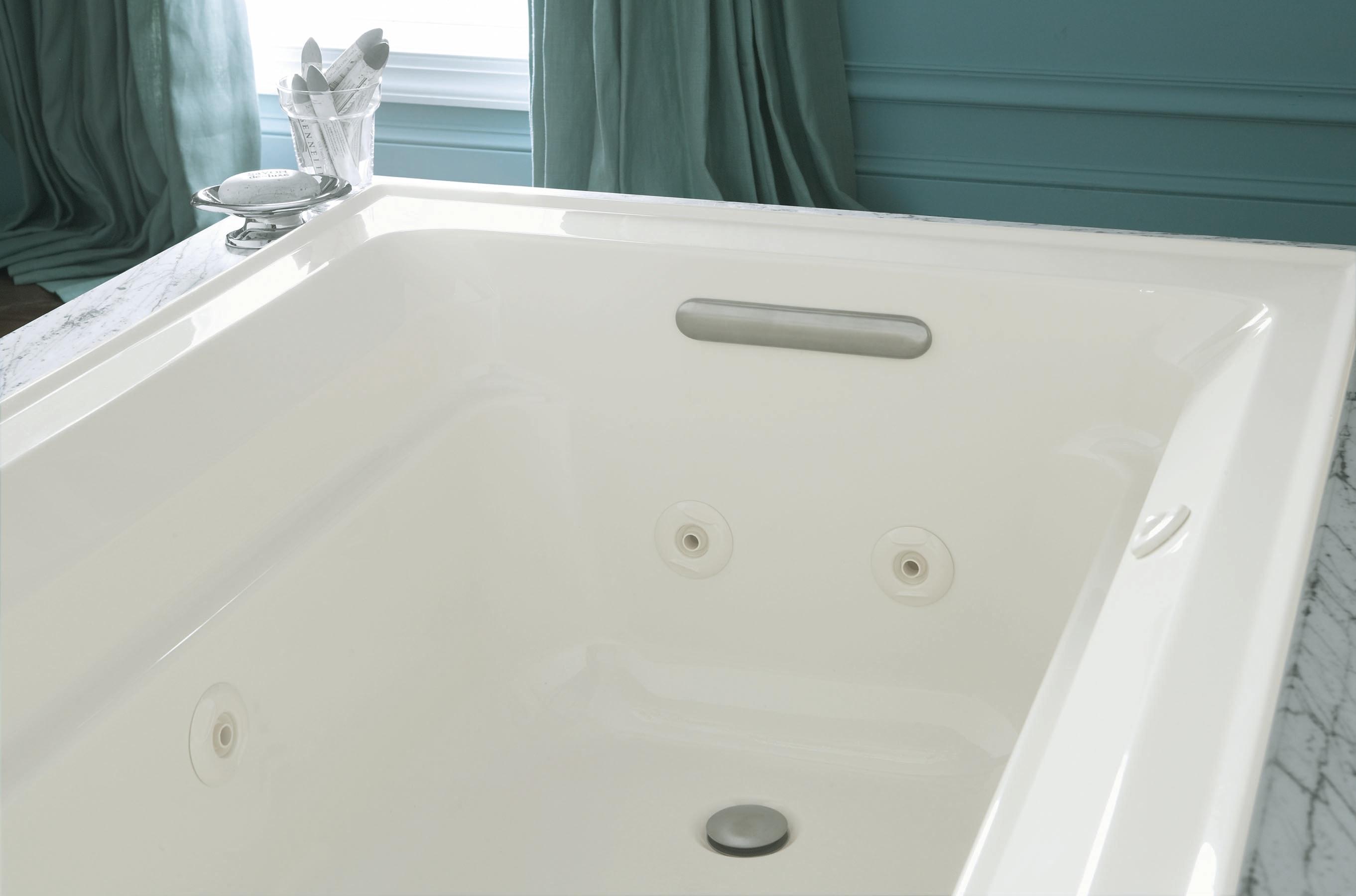 Clearflo Slotted 1.5" Leg Tub Drain with Overflow