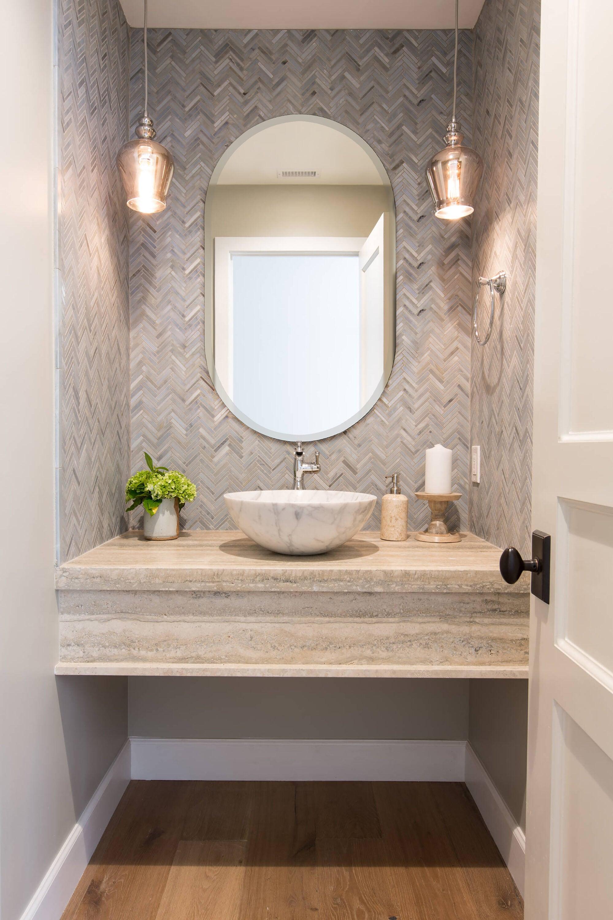 Decor Wonderland Khloe Modern Bathroom Mirror 39.5 X 23.6