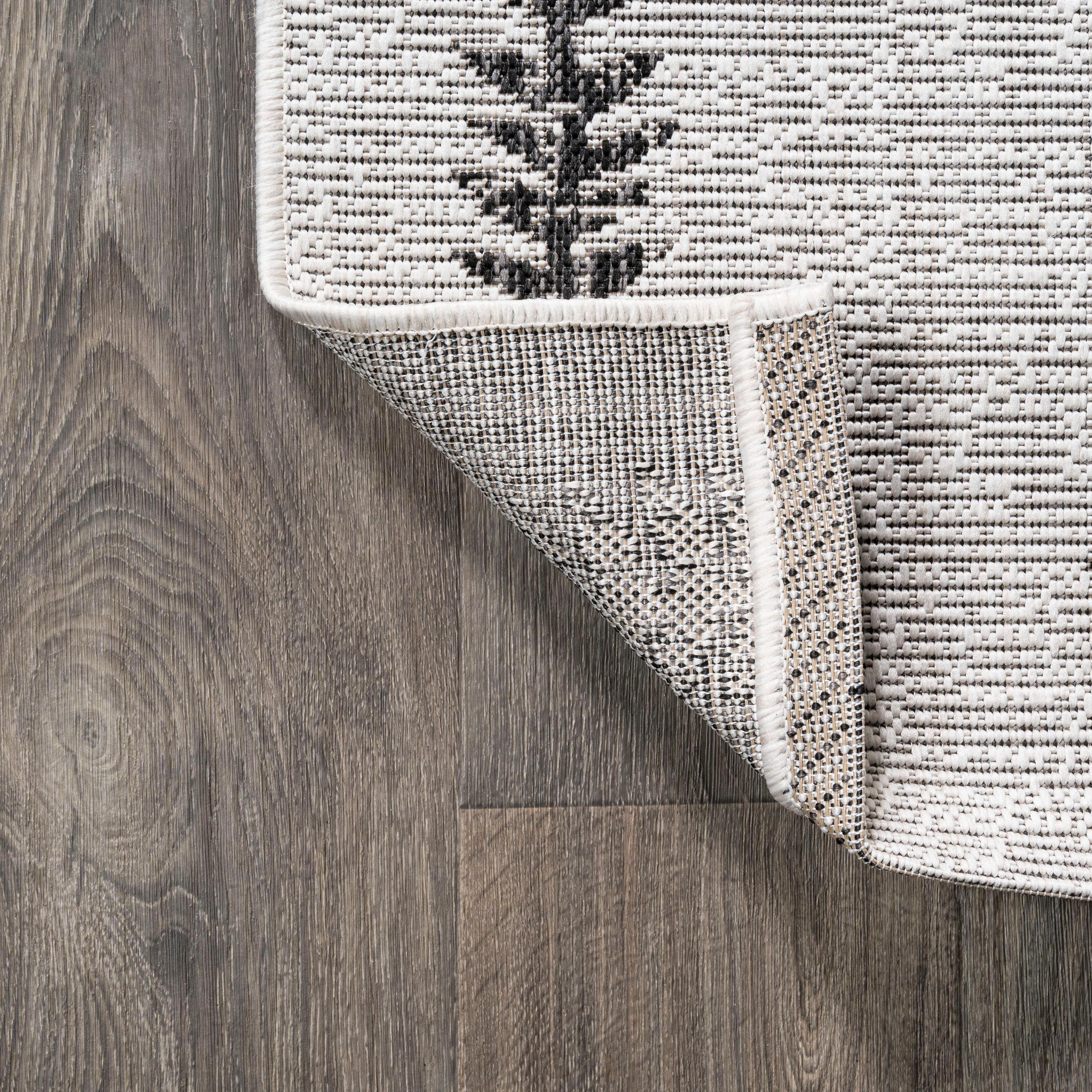 3'x5' Derya  Diamond Trellis Indoor/Outdoor Area Rug, Ivory/Black - JONATHAN Y