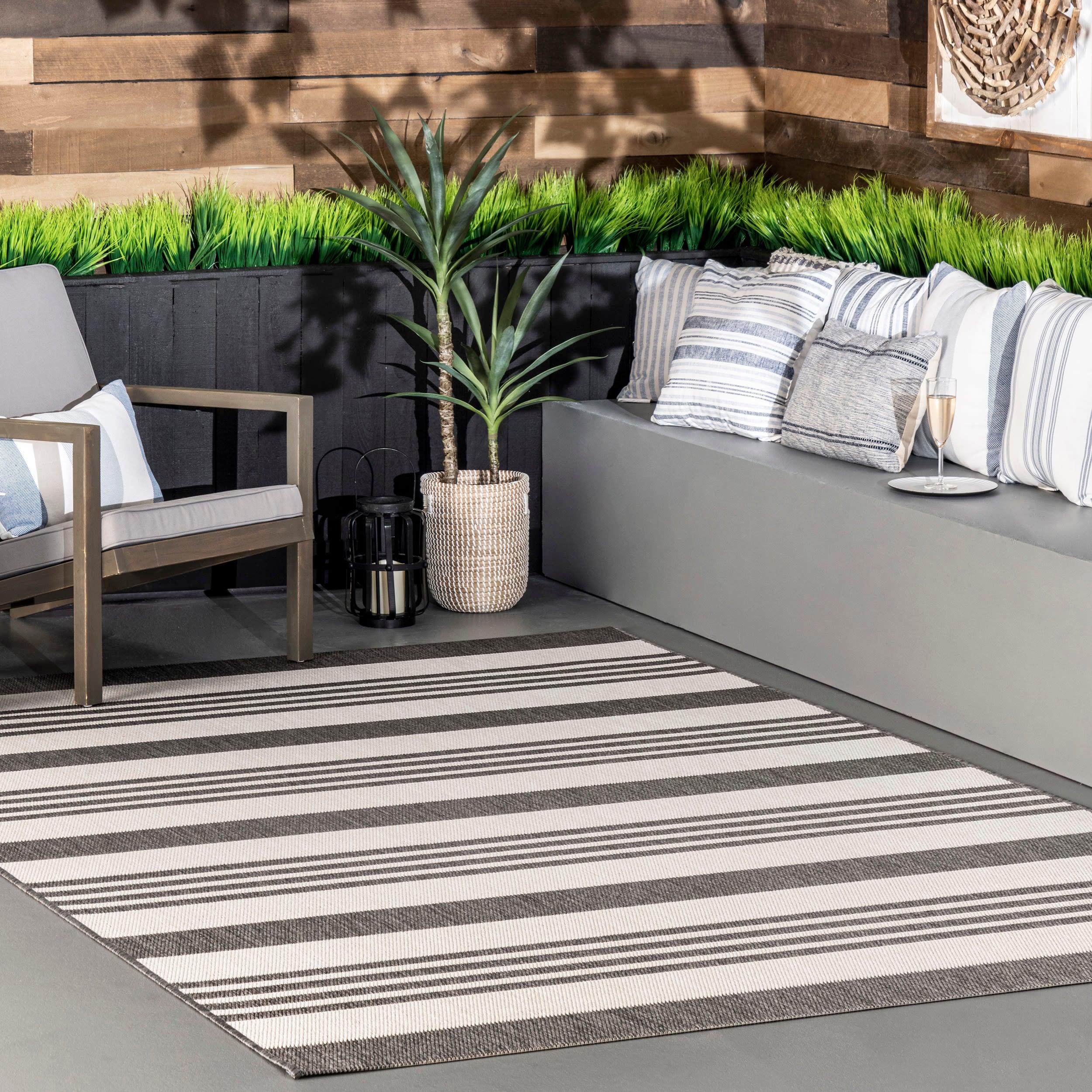 Nuloom Robin Striped 6x9 Indoor/Outdoor Area Rug for Living Room Patio Deck Front Porch Kitchen, Light Grey/Ivory