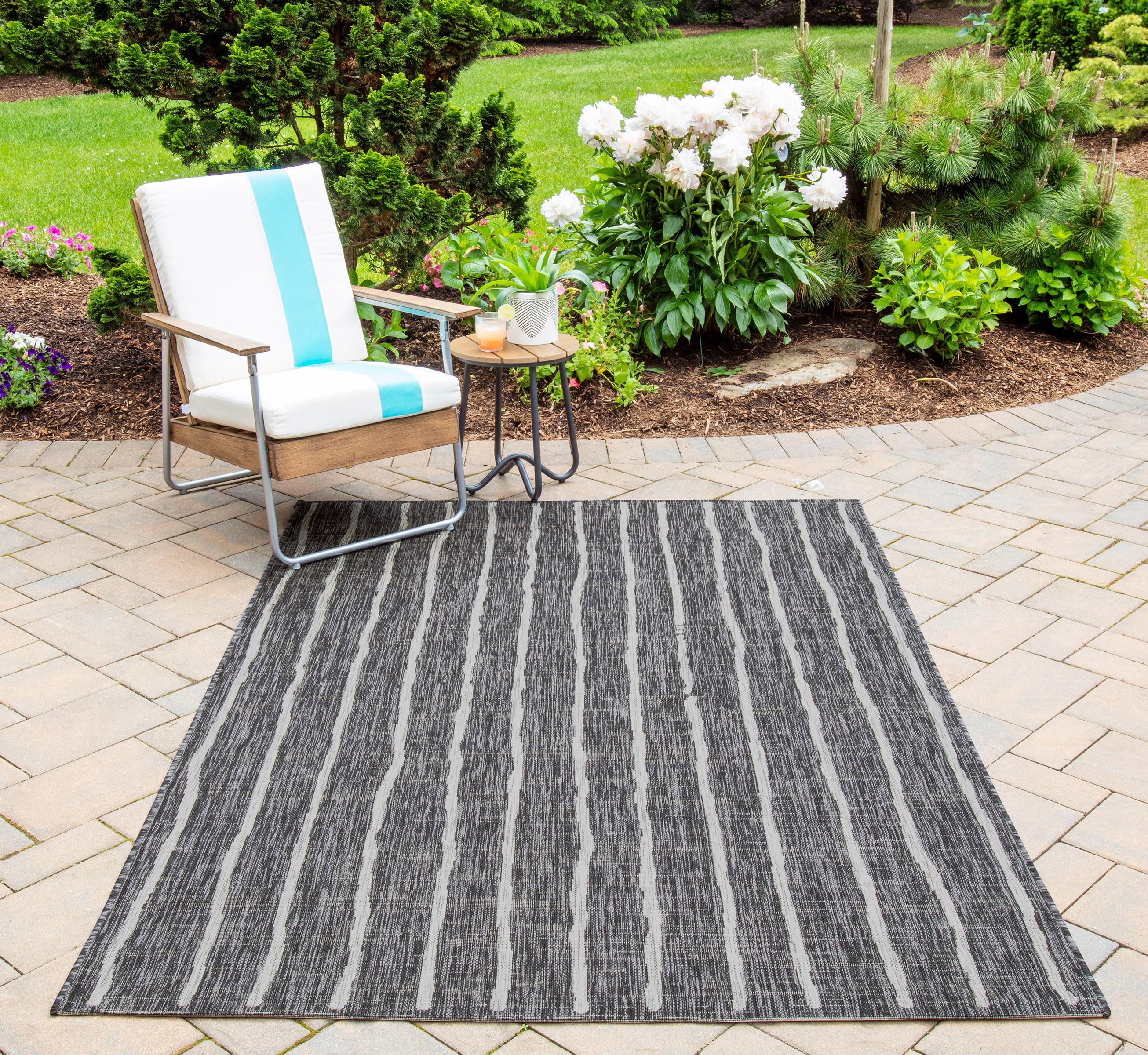 Sicily Geometric Indoor / Outdoor Area Rug