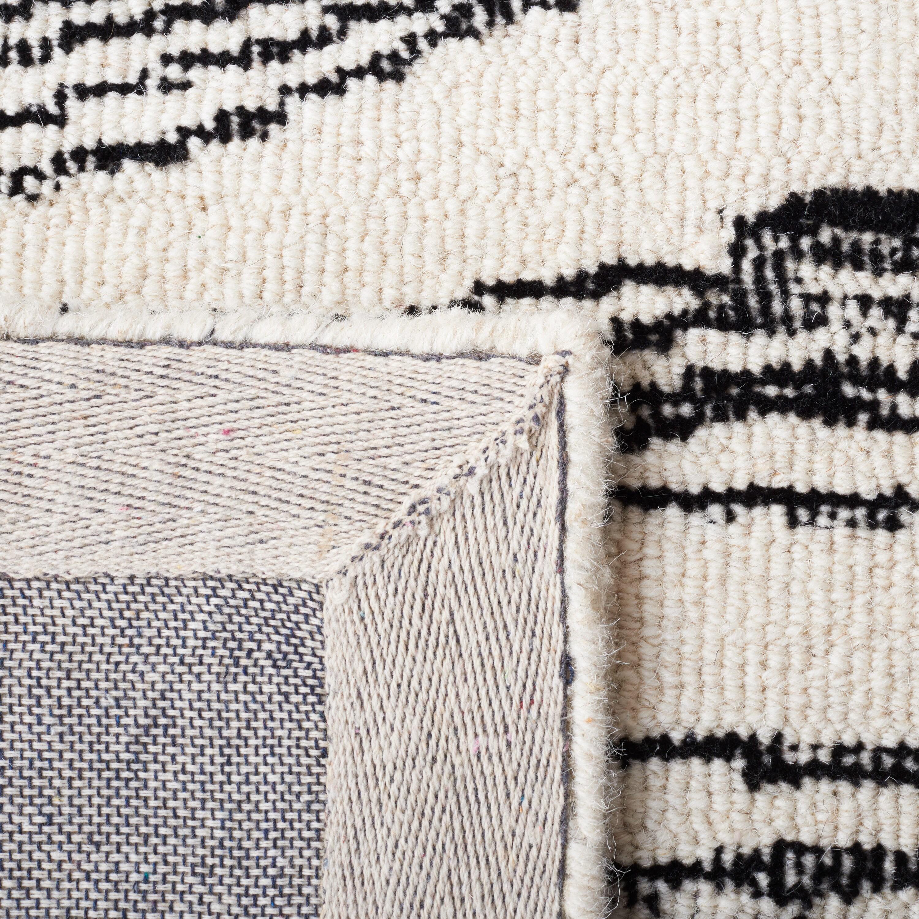 Metro MET995 Hand Tufted Indoor Area Rug - Ivory/Black - 8'x10' - Safavieh