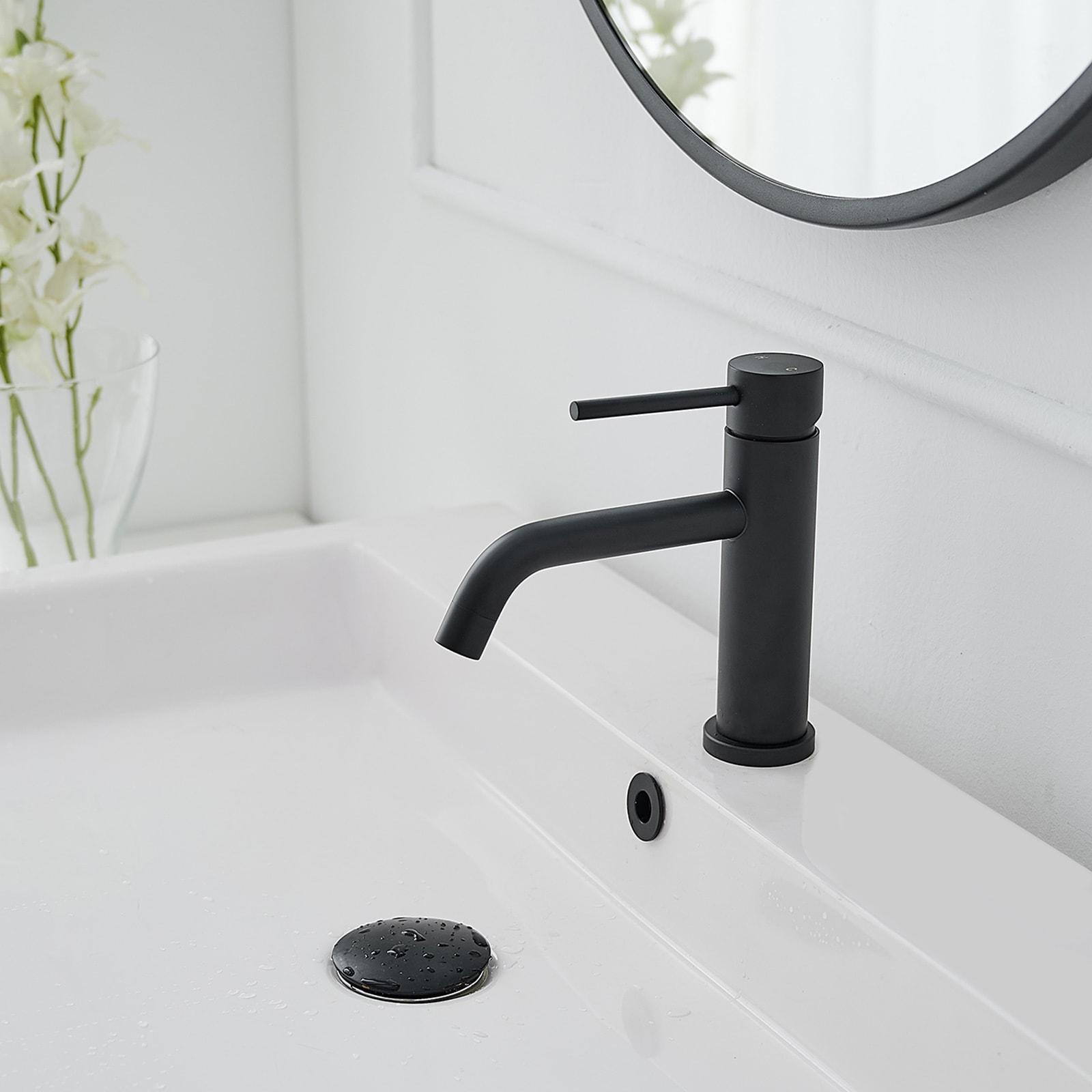 BWE Single Hole Single-Handle Bathroom Faucet in Matte Black